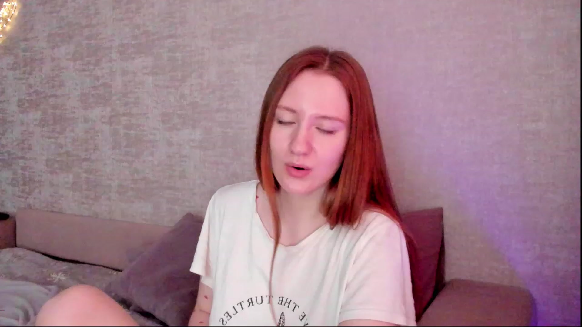 Gallery image thumbnail from girlyAlicey's myfreecams stream on, 03/15/2024, 05:16 image 6 of 20