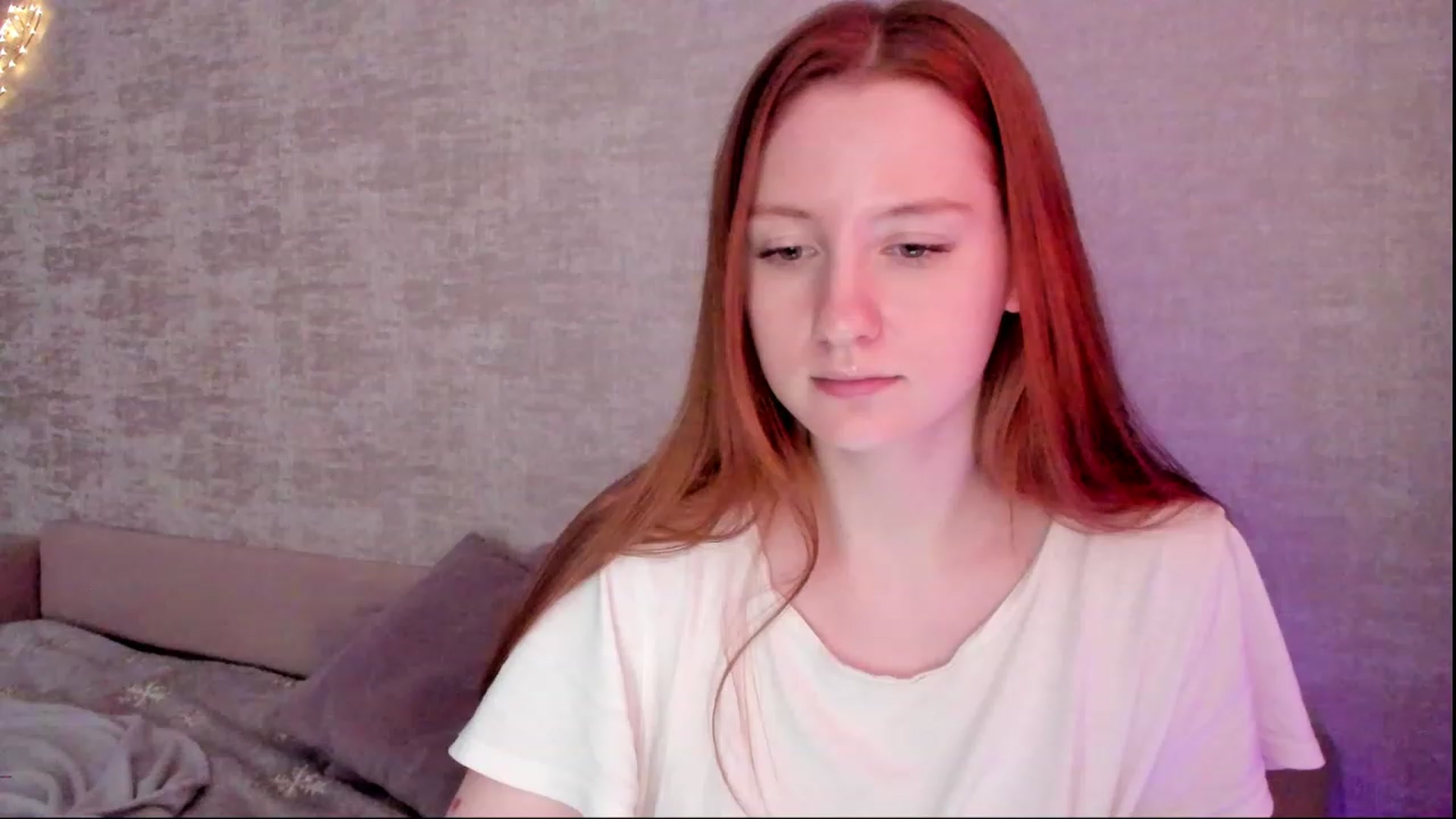 Gallery image thumbnail from girlyAlicey's myfreecams stream on, 03/15/2024, 05:16 image 7 of 20