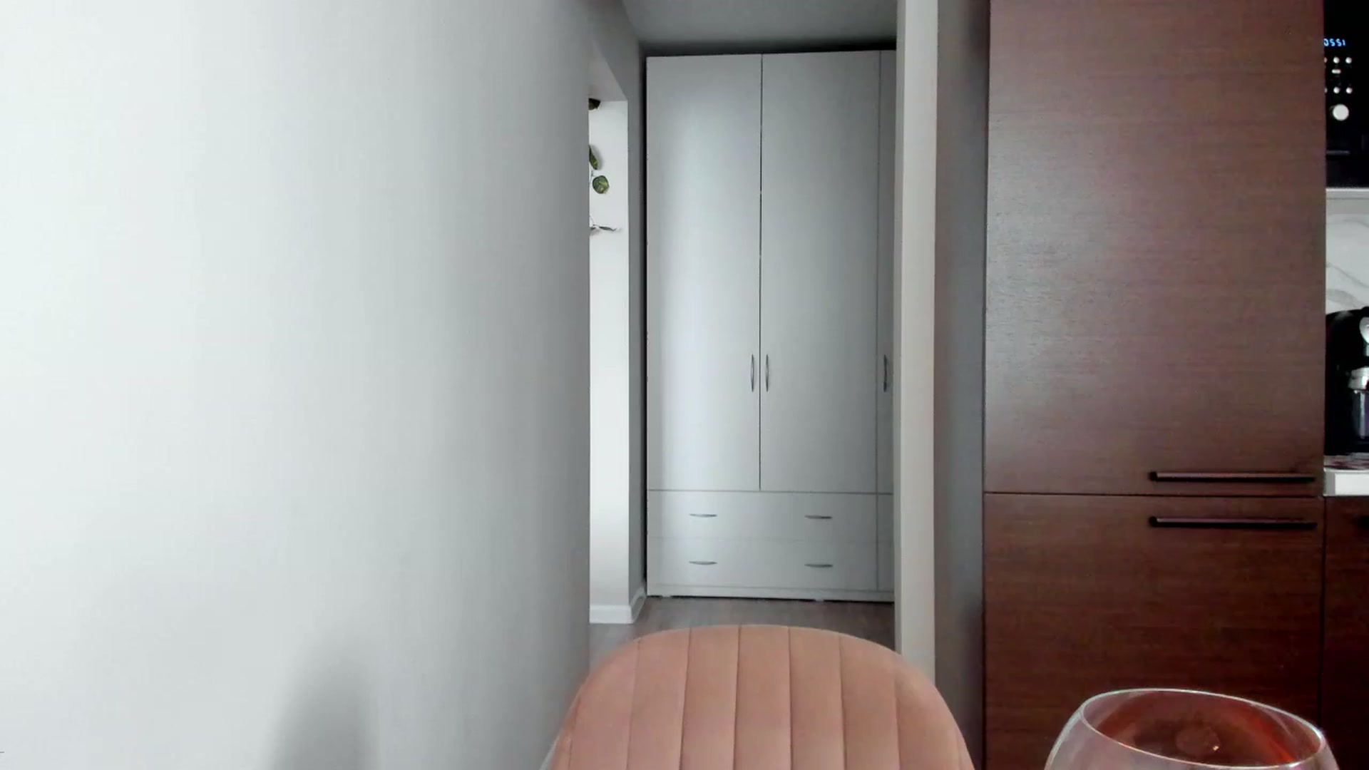Gallery image thumbnail from girlyAlicey's myfreecams stream on, 04/01/2024, 05:43 image 13 of 20