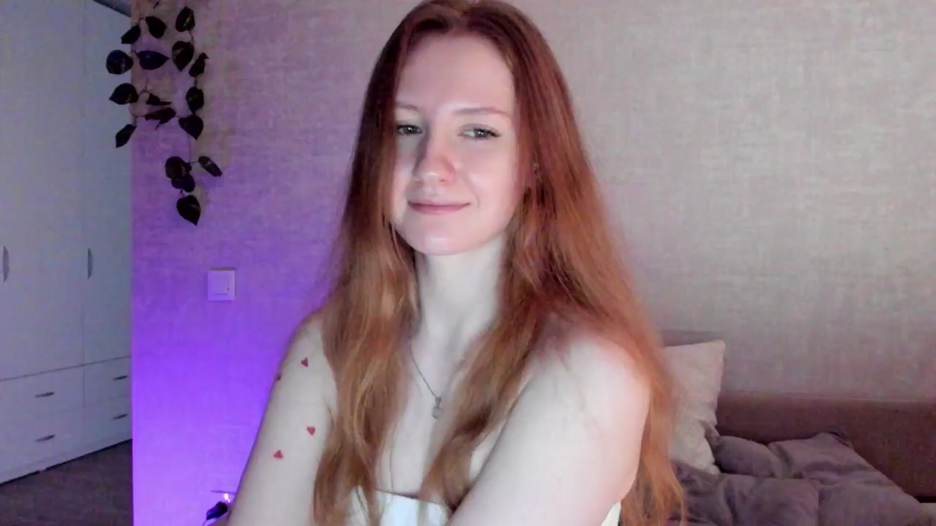 Gallery image thumbnail from girlyAlicey's myfreecams stream on, 06/09/2024, 05:57 image 16 of 20
