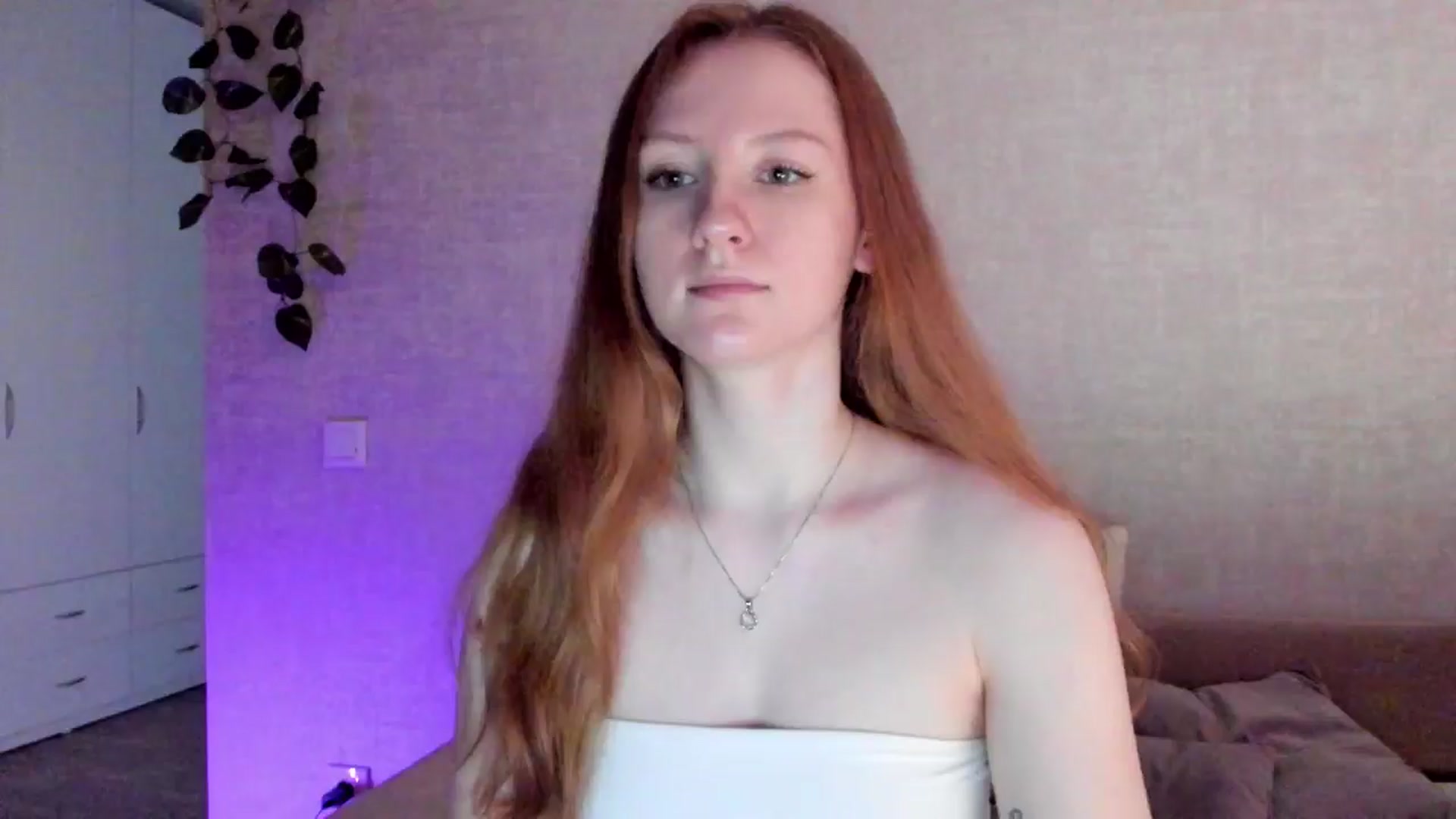 Gallery image thumbnail from girlyAlicey's myfreecams stream on, 06/09/2024, 05:57 image 10 of 20