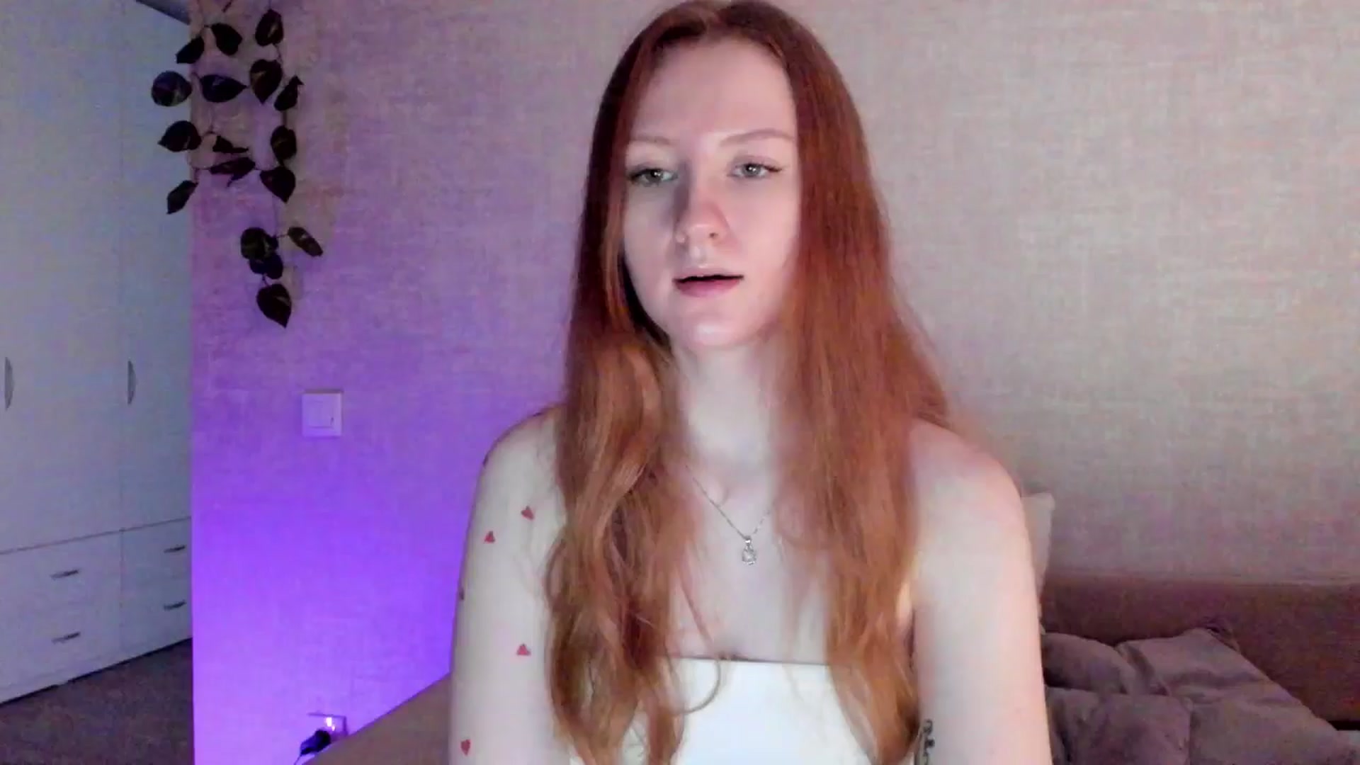 Gallery image thumbnail from girlyAlicey's myfreecams stream on, 06/09/2024, 05:57 image 12 of 20