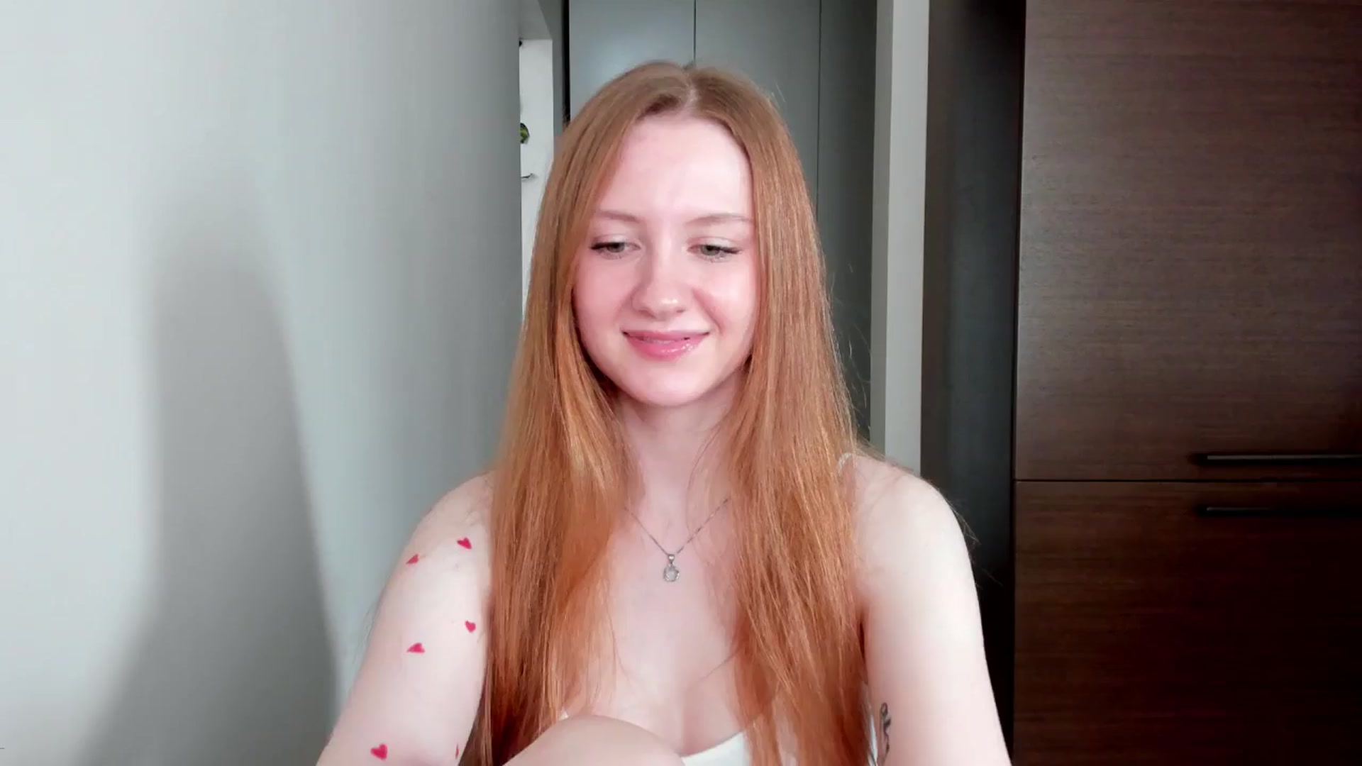 Gallery image thumbnail from girlyAlicey's myfreecams stream on, 06/12/2024, 03:32 image 4 of 20