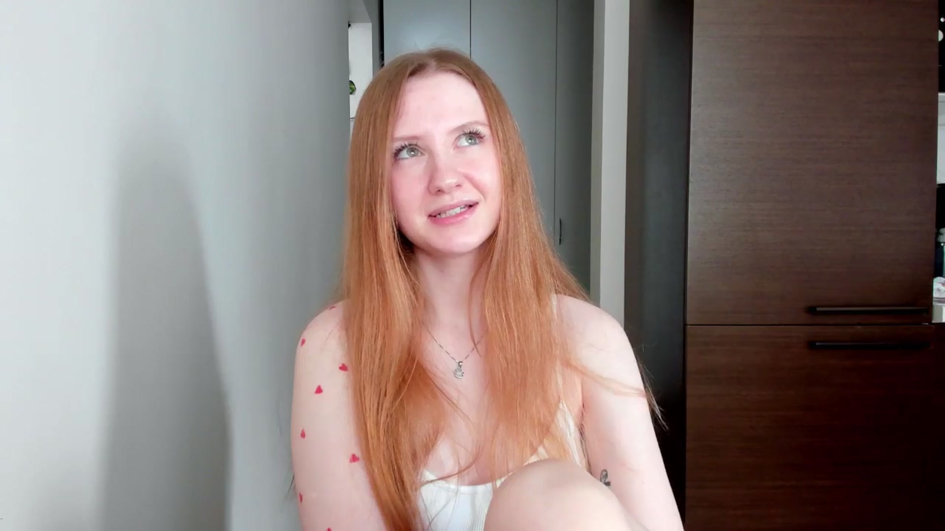 Gallery image thumbnail from girlyAlicey's myfreecams stream on, 06/12/2024, 03:32 image 19 of 20