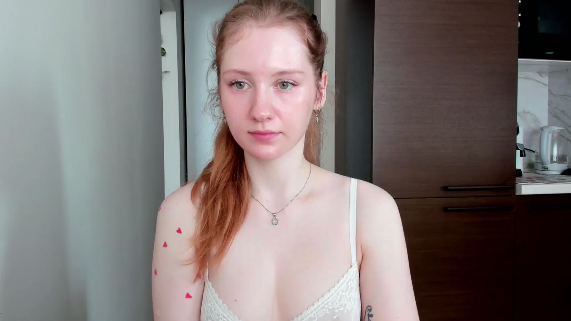 Gallery image thumbnail from girlyAlicey's myfreecams stream on, 06/30/2024, 02:31 image 20 of 20