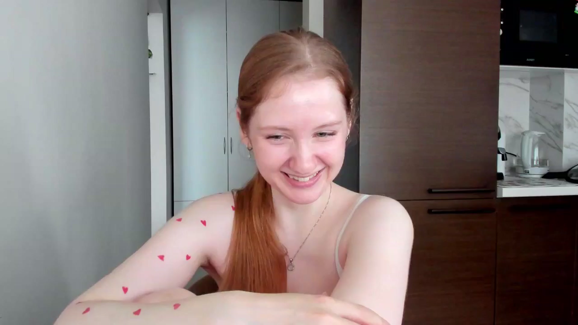 Gallery image thumbnail from girlyAlicey's myfreecams stream on, 06/30/2024, 05:28 image 18 of 20