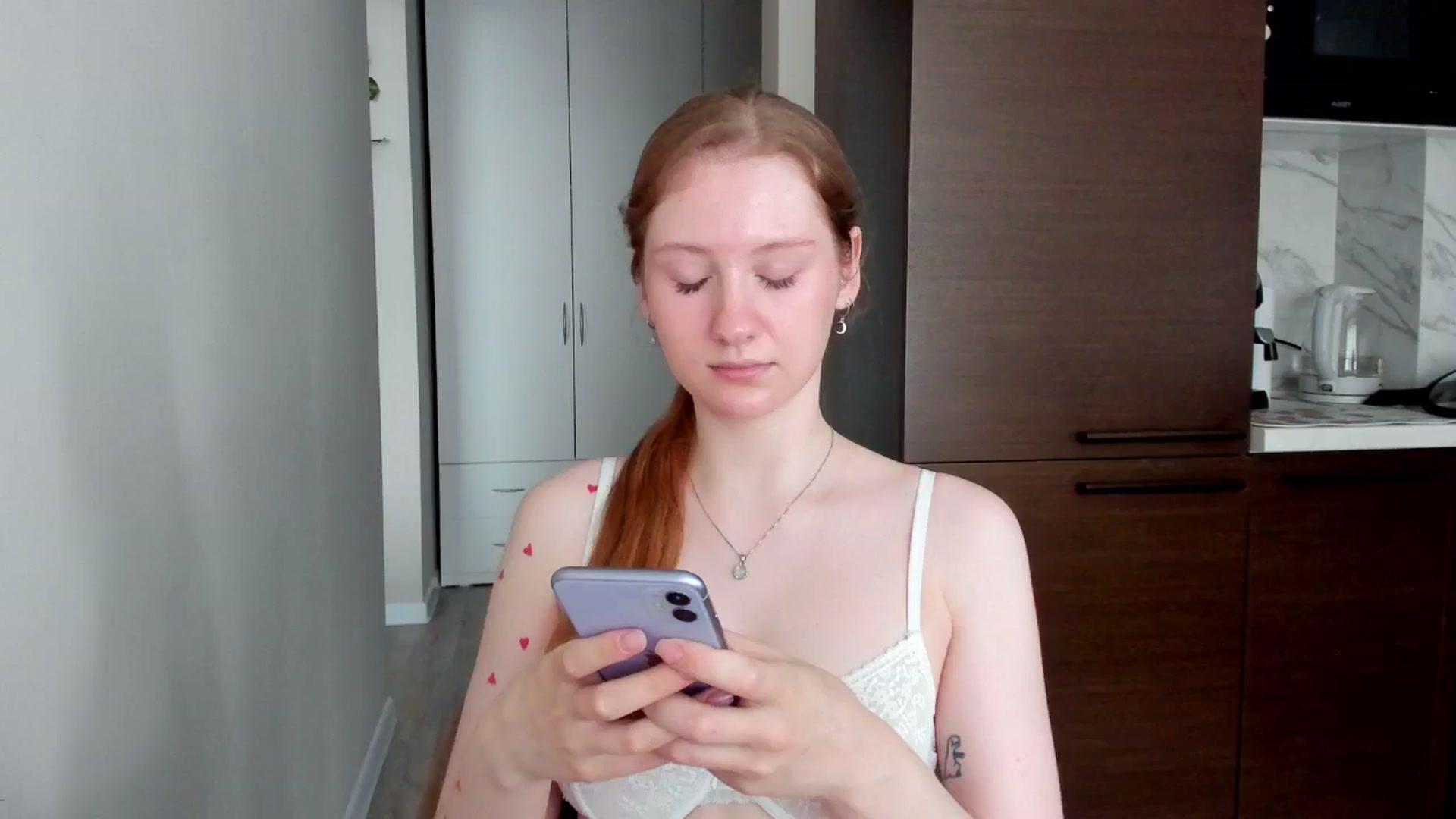 Gallery image thumbnail from girlyAlicey's myfreecams stream on, 06/30/2024, 05:28 image 10 of 20