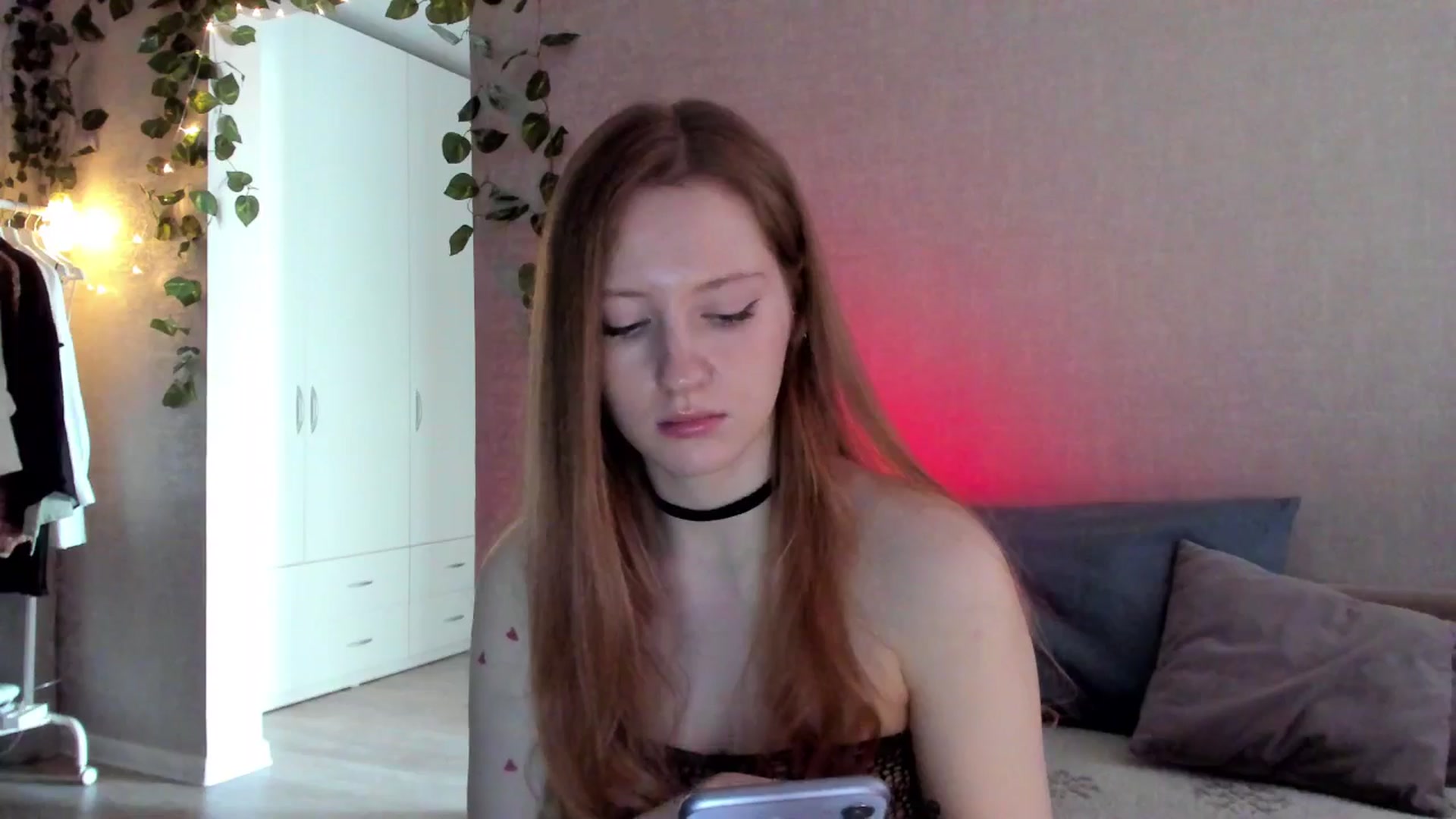 Gallery image thumbnail from girlyAlicey's myfreecams stream on, 10/14/2024, 05:20 image 7 of 20