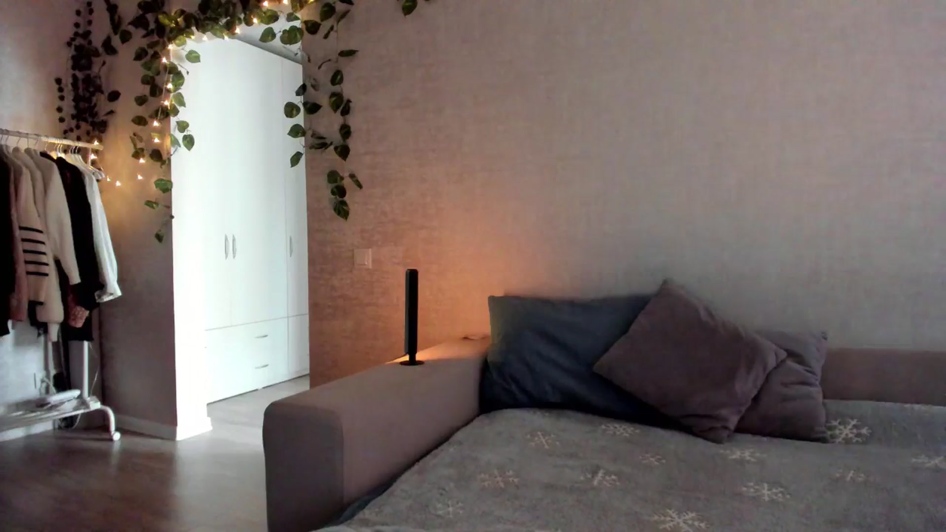Gallery image thumbnail from girlyAlicey's myfreecams stream on, 11/18/2024, 05:09 image 7 of 20