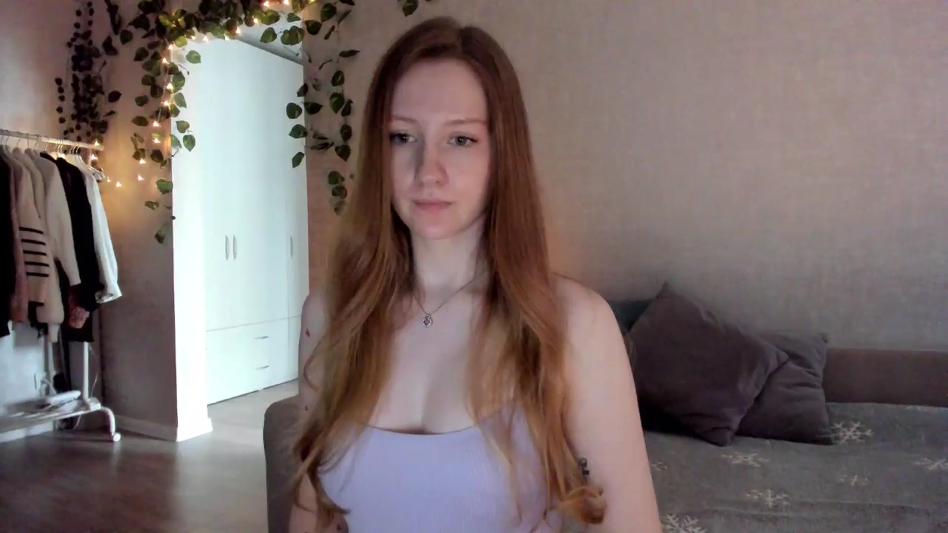 Gallery image thumbnail from girlyAlicey's myfreecams stream on, 11/18/2024, 05:09 image 15 of 20