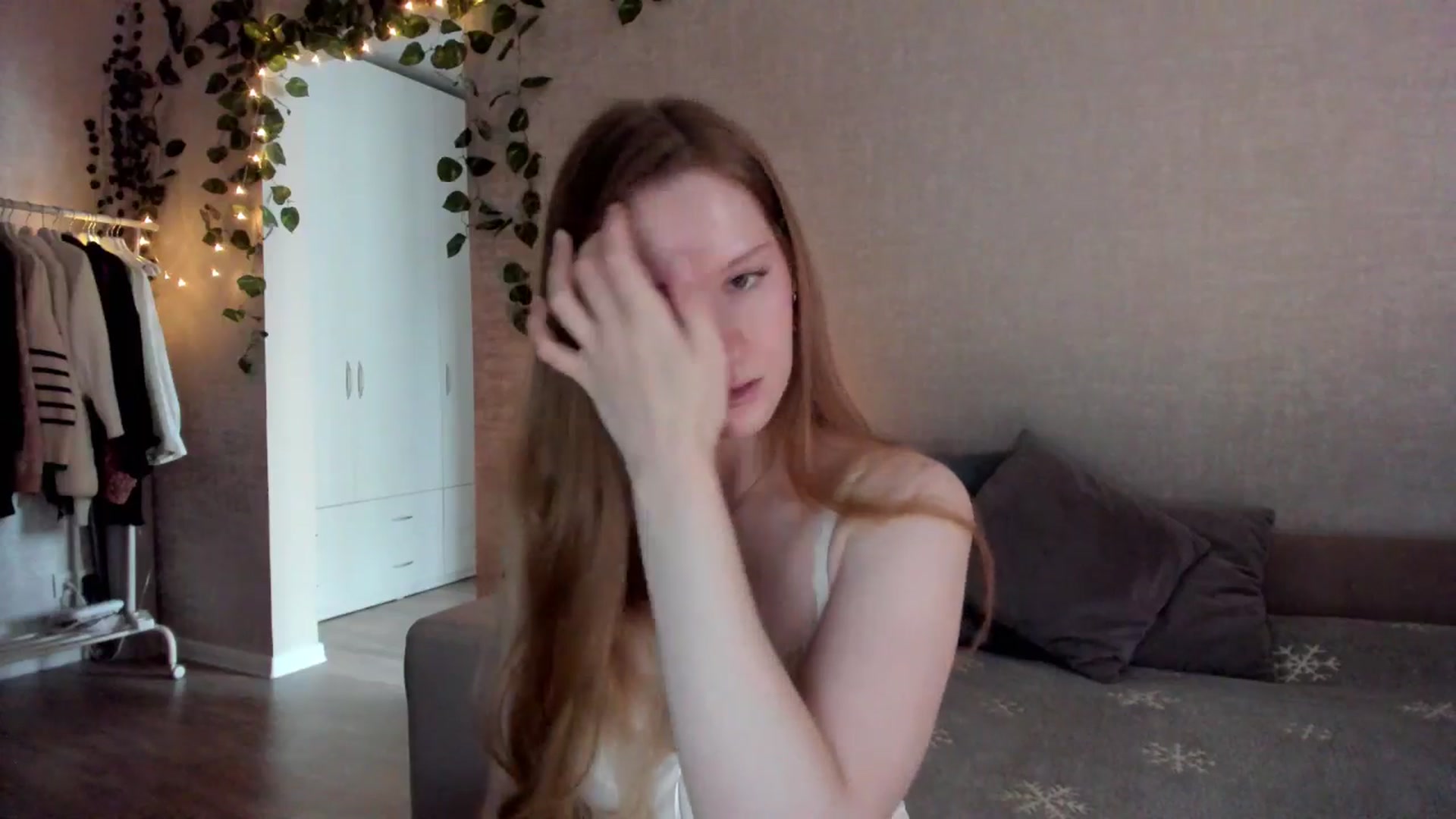 Gallery image thumbnail from girlyAlicey's myfreecams stream on, 11/18/2024, 05:09 image 5 of 20