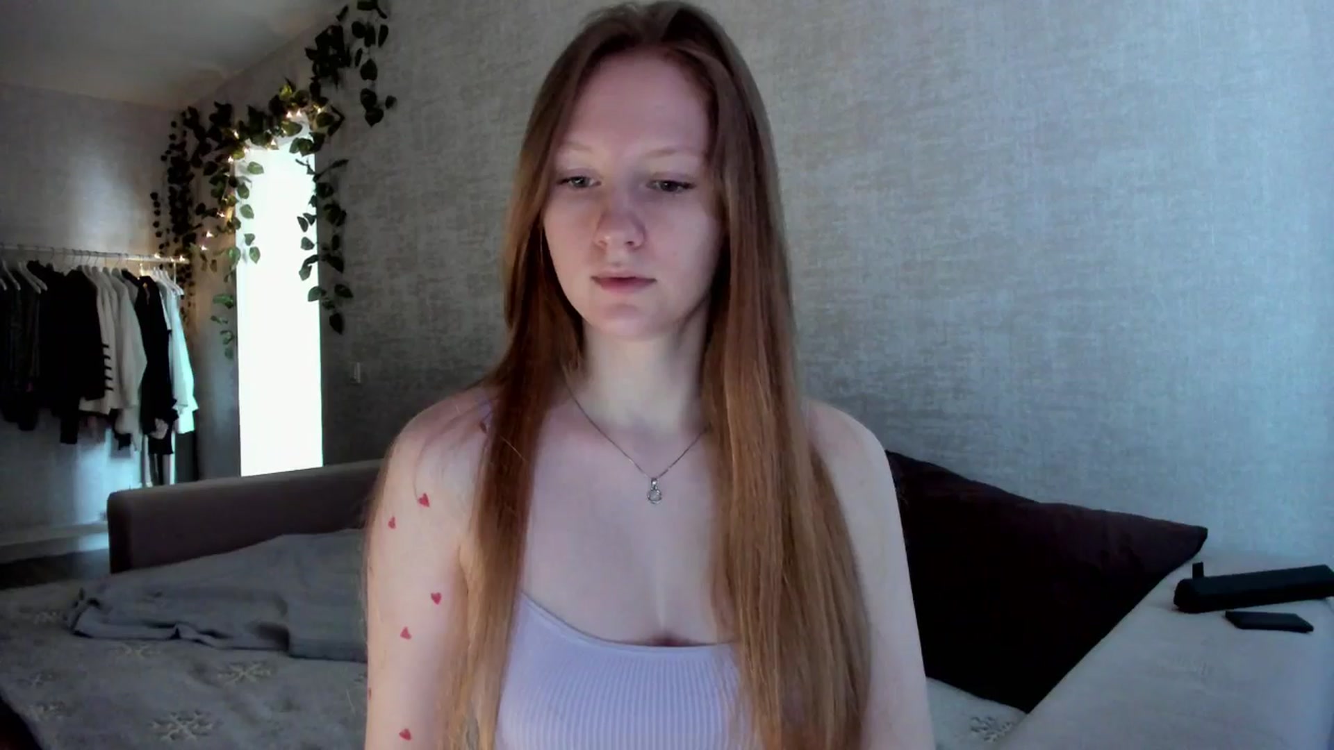 Gallery image thumbnail from girlyAlicey's myfreecams stream on, 11/25/2024, 04:42 image 20 of 20