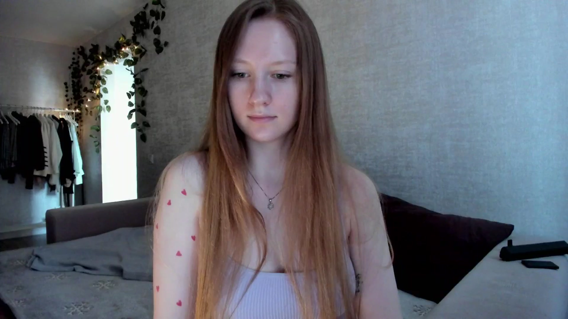 Gallery image thumbnail from girlyAlicey's myfreecams stream on, 11/25/2024, 04:42 image 13 of 20
