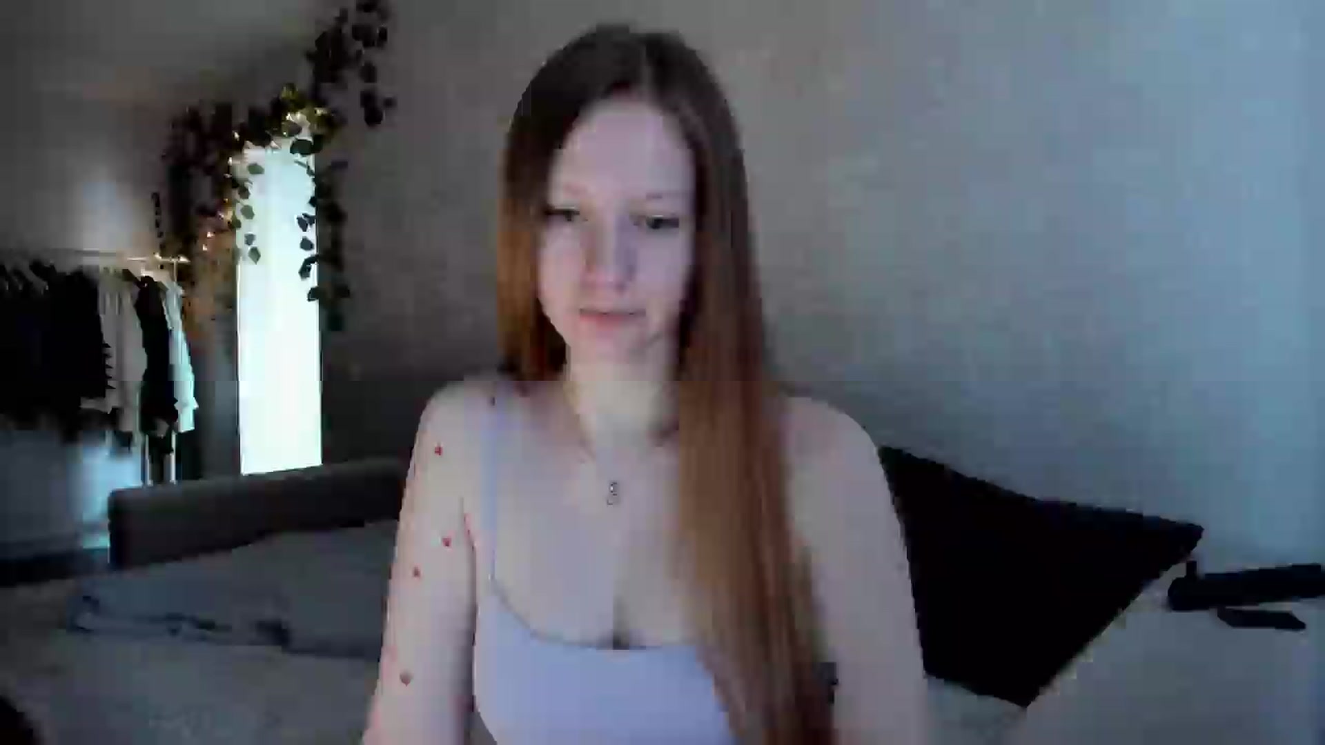 Gallery image thumbnail from girlyAlicey's myfreecams stream on, 11/25/2024, 04:42 image 6 of 20
