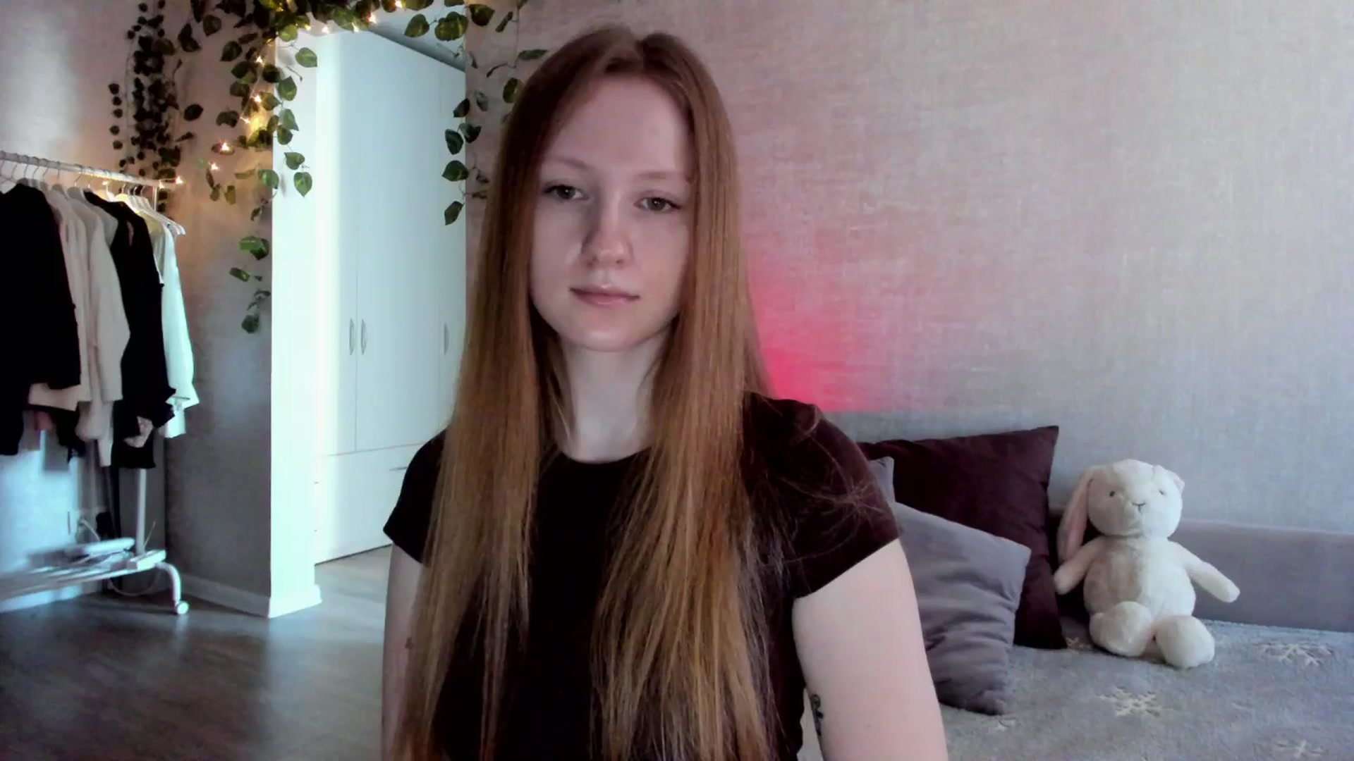 Gallery image thumbnail from girlyAlicey's myfreecams stream on, 11/27/2024, 07:11 image 3 of 20