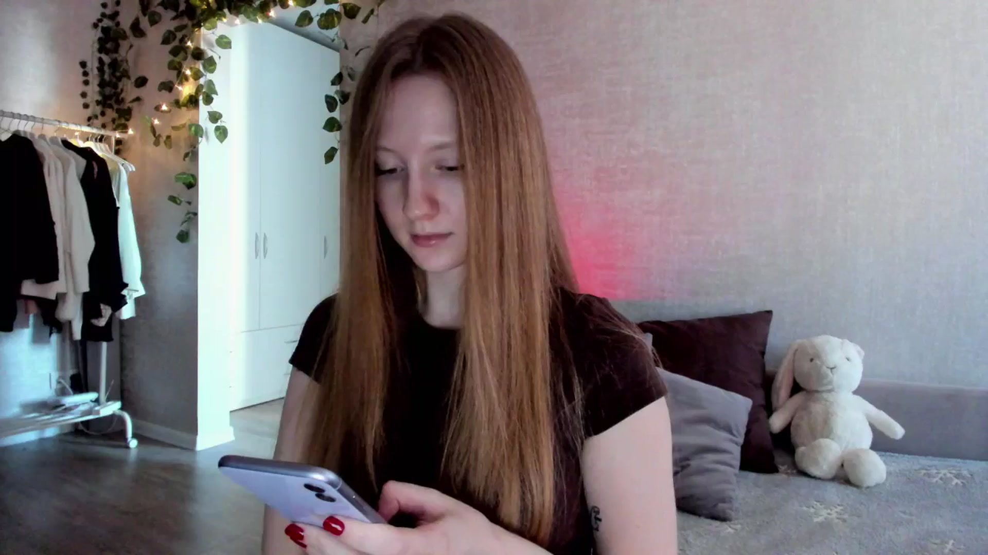 Gallery image thumbnail from girlyAlicey's myfreecams stream on, 11/27/2024, 07:11 image 1 of 20