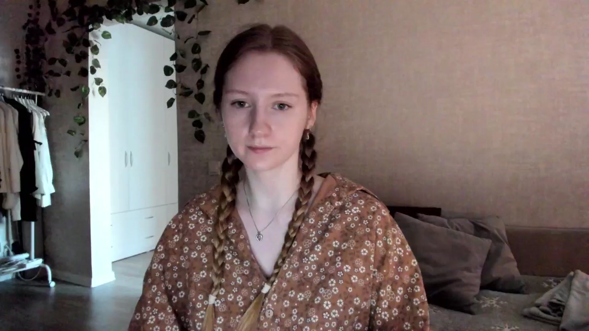 Gallery image thumbnail from girlyAlicey's myfreecams stream on, 11/29/2024, 05:13 image 5 of 20