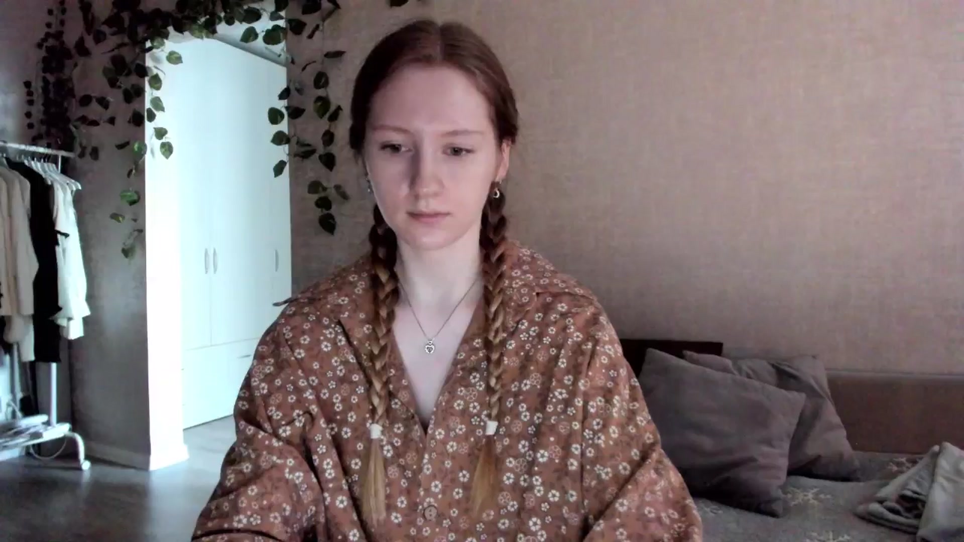 Gallery image thumbnail from girlyAlicey's myfreecams stream on, 11/29/2024, 05:13 image 11 of 20