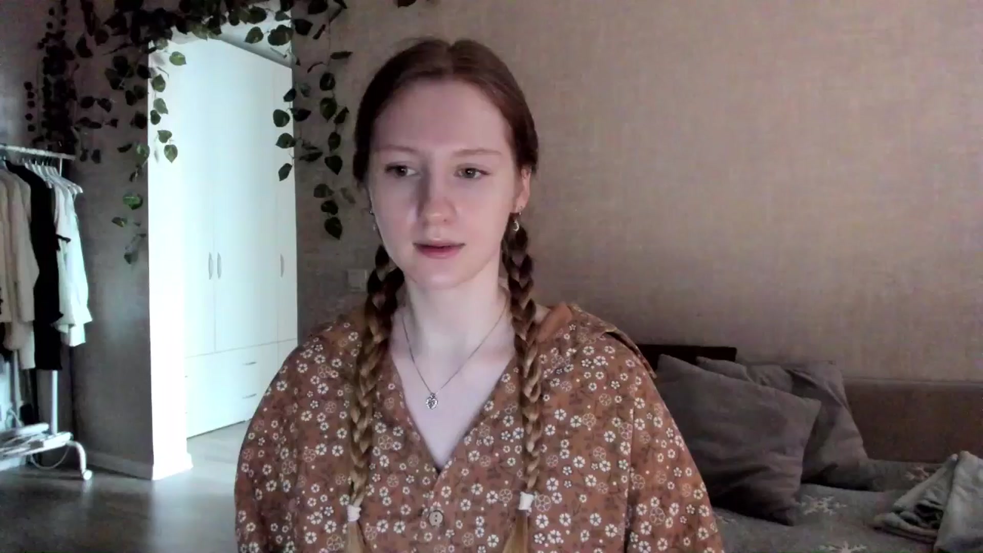 Gallery image thumbnail from girlyAlicey's myfreecams stream on, 11/29/2024, 05:13 image 9 of 20