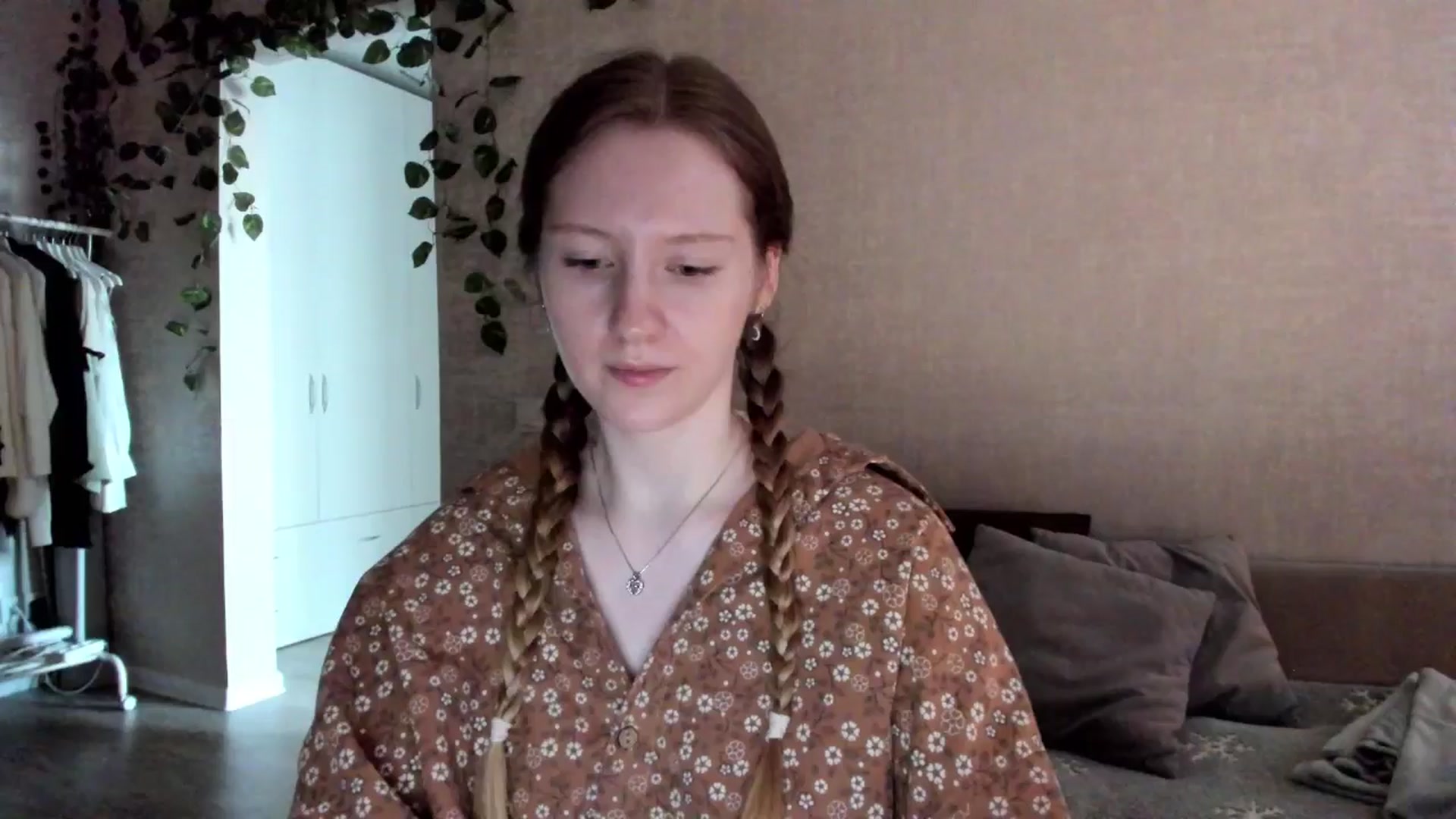 Gallery image thumbnail from girlyAlicey's myfreecams stream on, 11/29/2024, 05:13 image 8 of 20