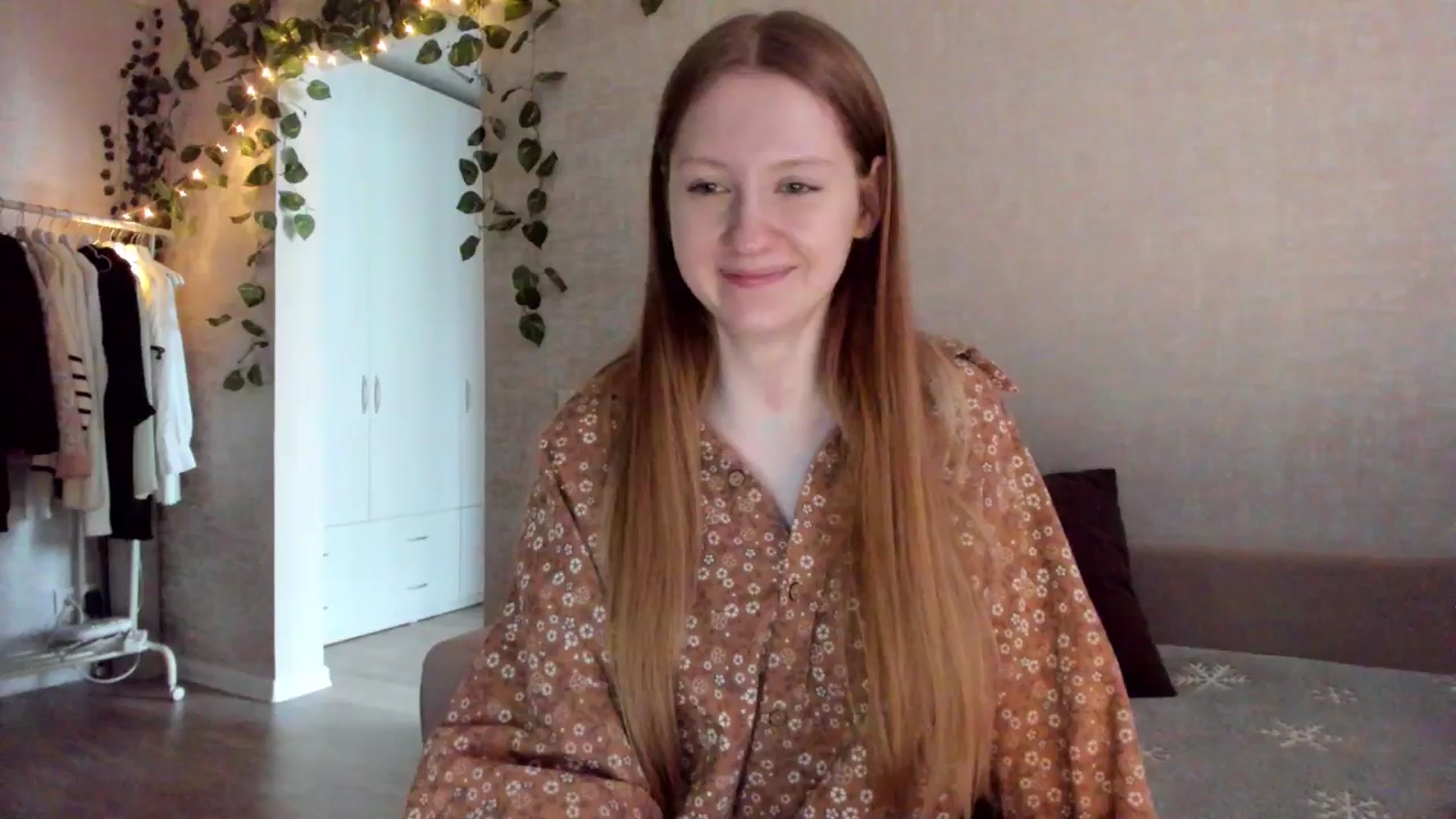 Gallery image thumbnail from girlyAlicey's myfreecams stream on, 12/28/2024, 04:57 image 9 of 20