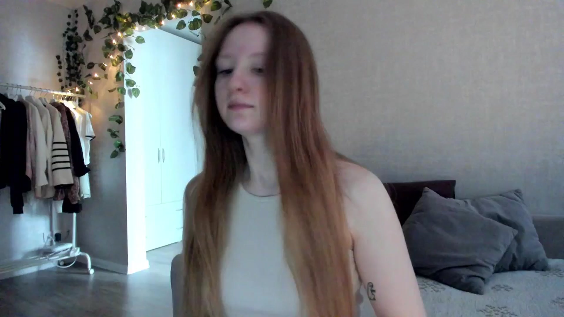 Gallery image thumbnail from girlyAlicey's myfreecams stream on, 01/13/2025, 04:40 image 16 of 20