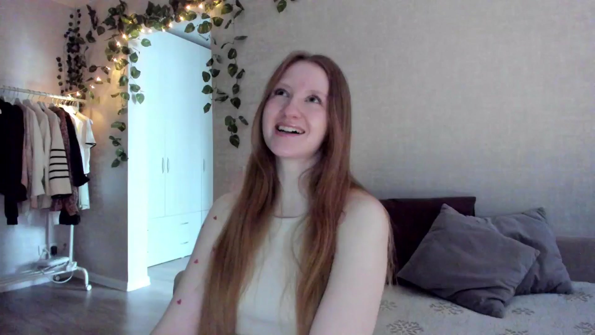 Gallery image thumbnail from girlyAlicey's myfreecams stream on, 01/13/2025, 04:40 image 12 of 20