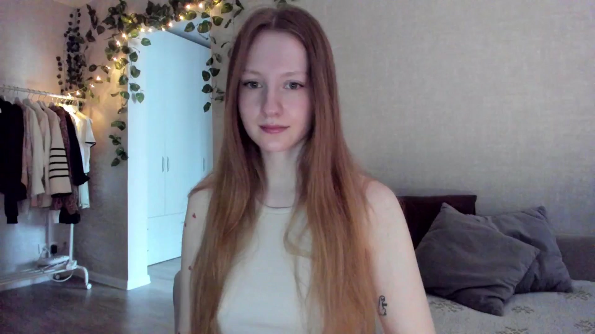 Gallery image thumbnail from girlyAlicey's myfreecams stream on, 01/13/2025, 04:40 image 7 of 20