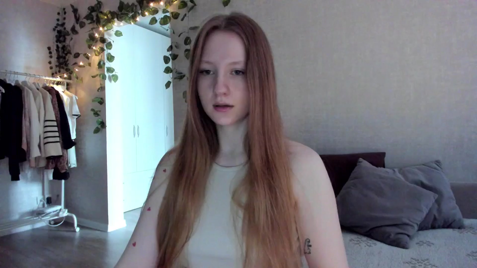 Gallery image thumbnail from girlyAlicey's myfreecams stream on, 01/13/2025, 04:40 image 17 of 20