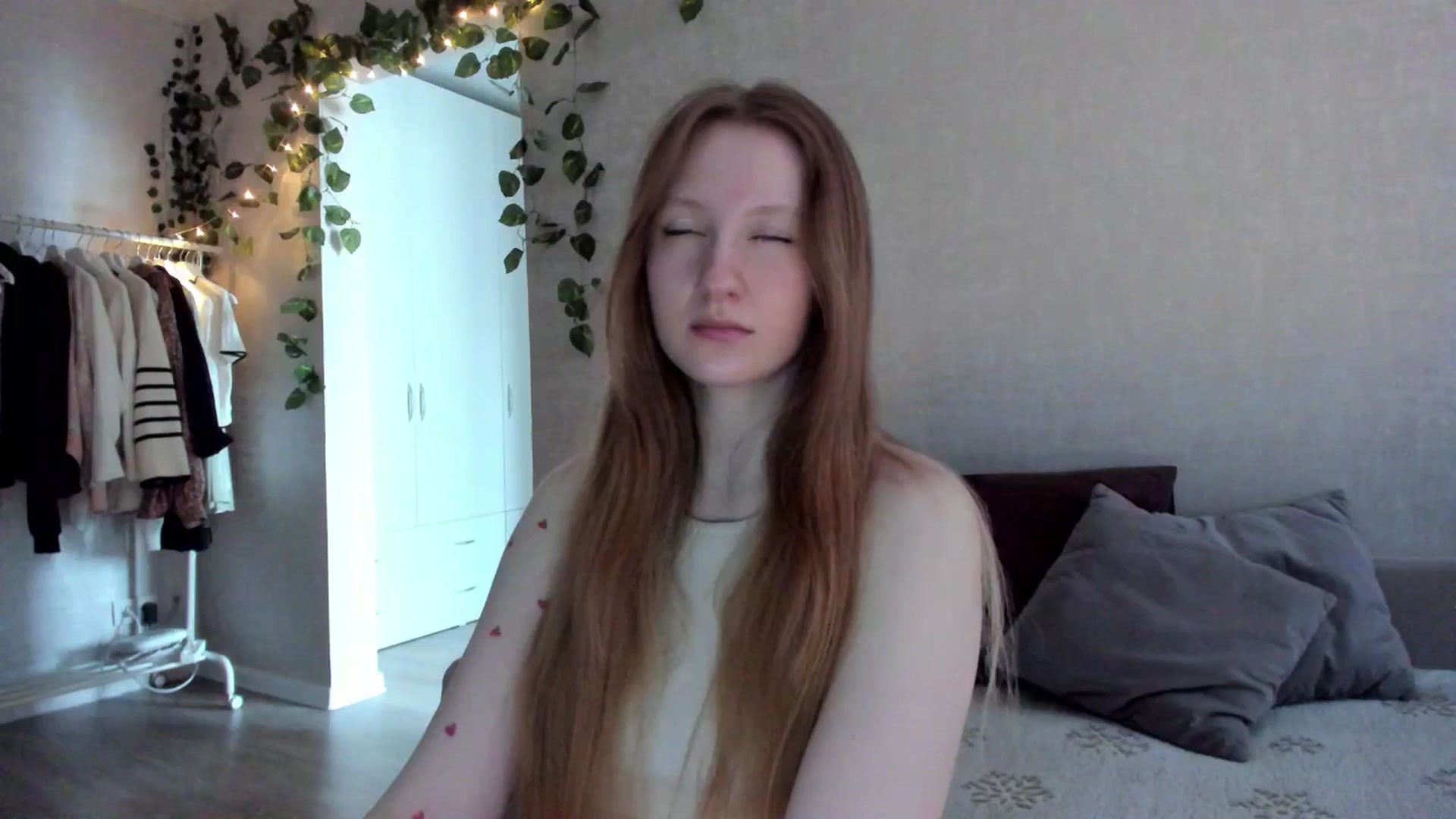 Gallery image thumbnail from girlyAlicey's myfreecams stream on, 01/13/2025, 04:40 image 18 of 20