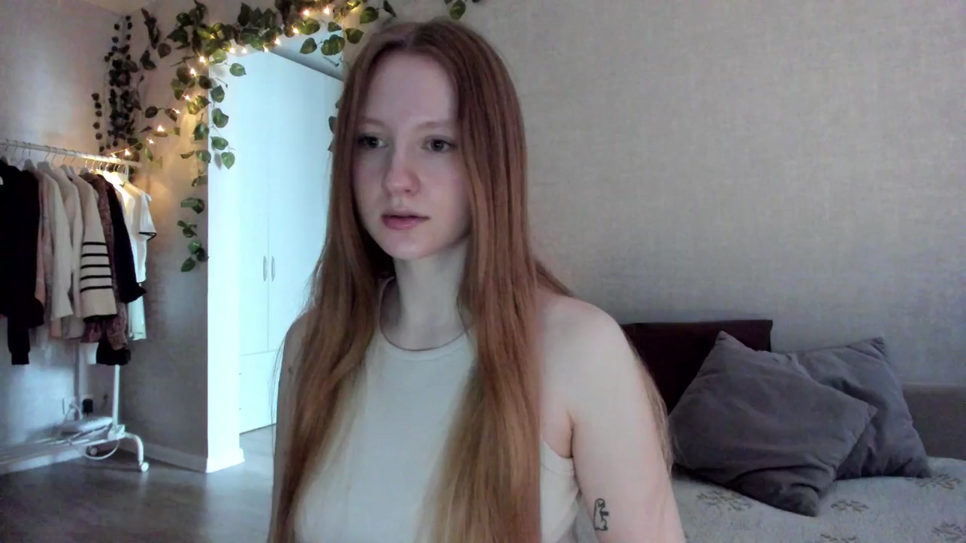Gallery image thumbnail from girlyAlicey's myfreecams stream on, 01/13/2025, 04:40 image 13 of 20