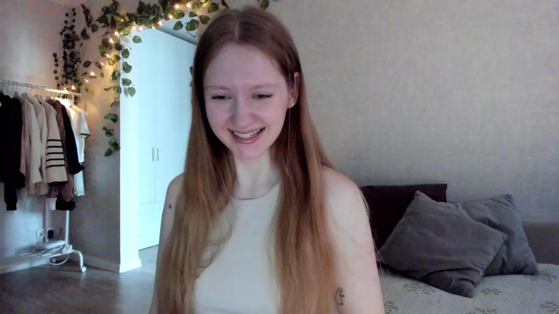 Gallery image thumbnail from girlyAlicey's myfreecams stream on, 01/13/2025, 04:40 image 11 of 20
