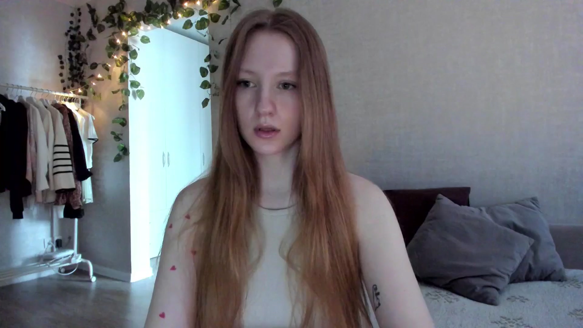 Gallery image thumbnail from girlyAlicey's myfreecams stream on, 01/13/2025, 04:40 image 19 of 20