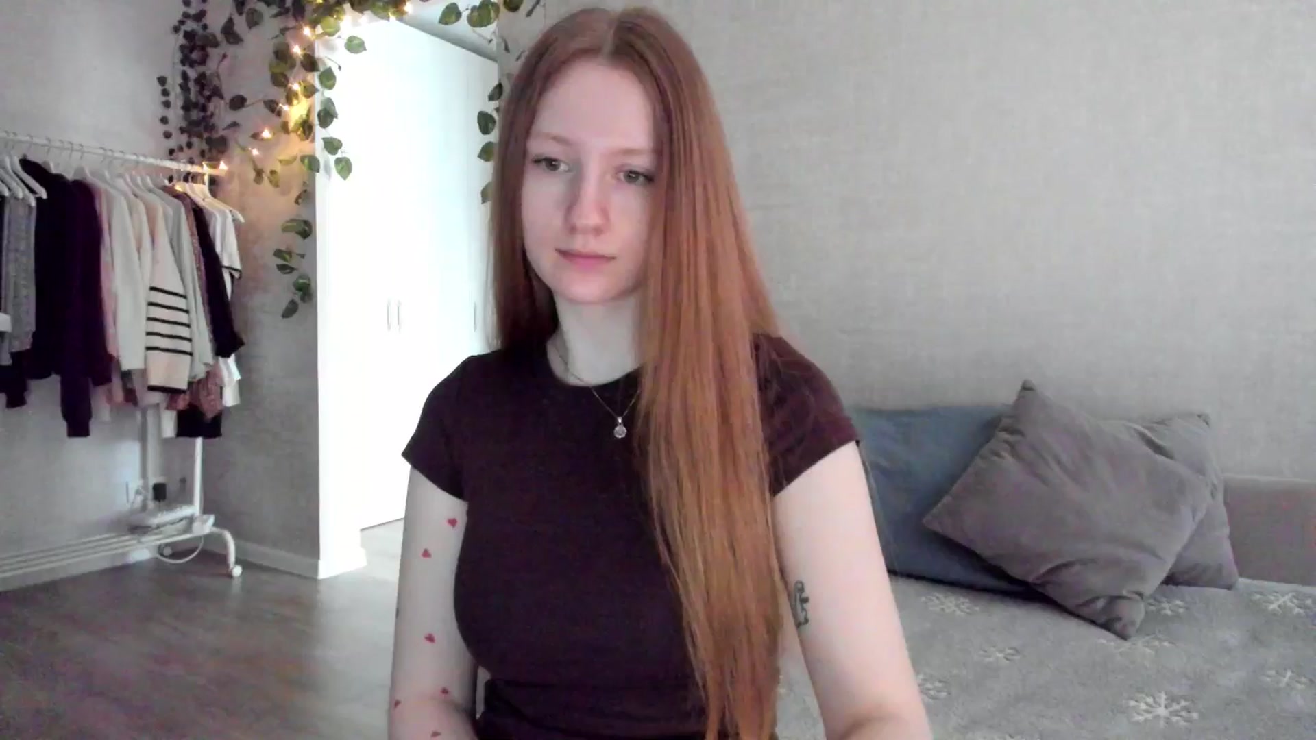 Gallery image thumbnail from girlyAlicey's myfreecams stream on, 01/16/2025, 05:13 image 16 of 20