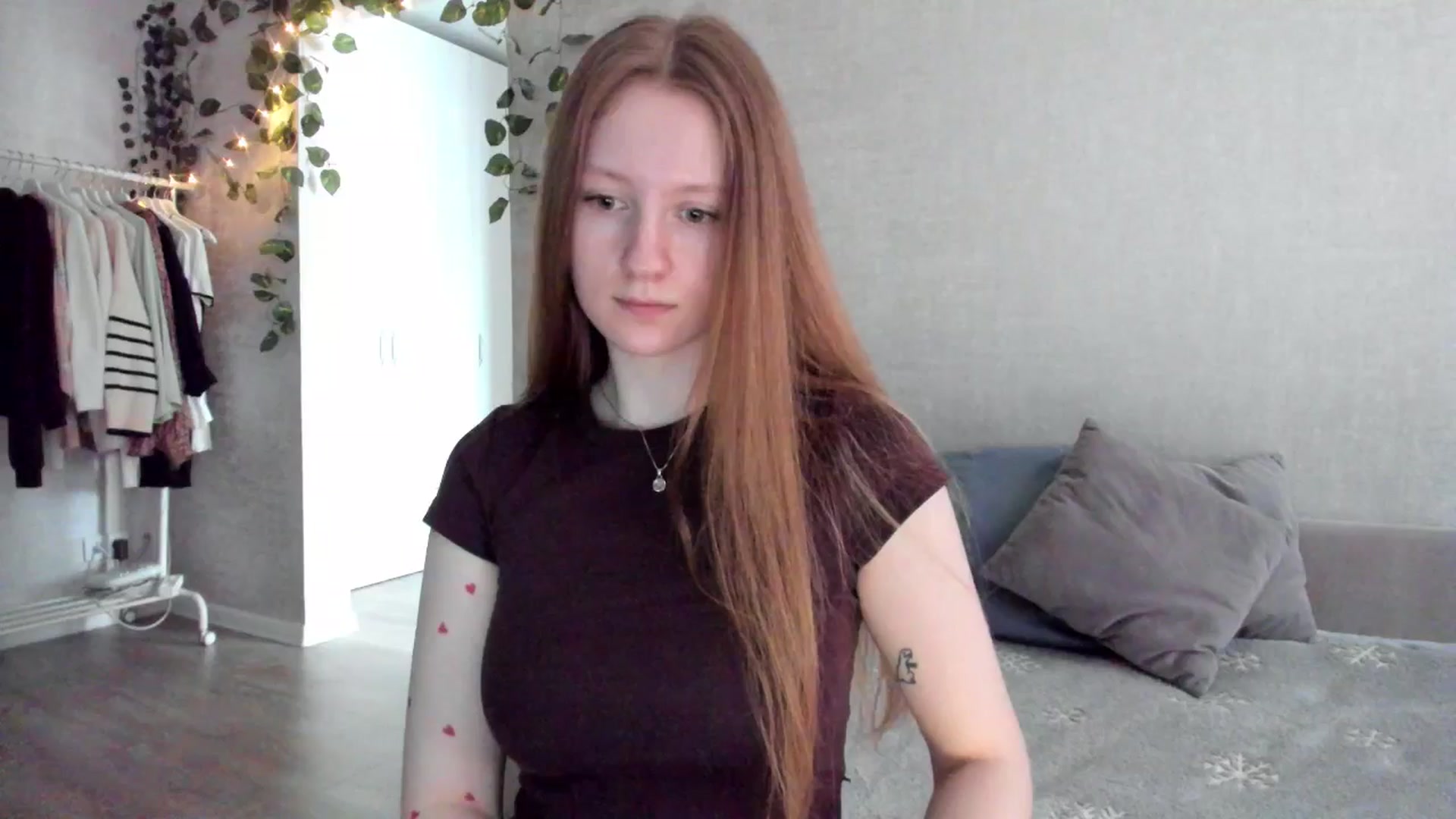 Gallery image thumbnail from girlyAlicey's myfreecams stream on, 01/16/2025, 05:13 image 18 of 20