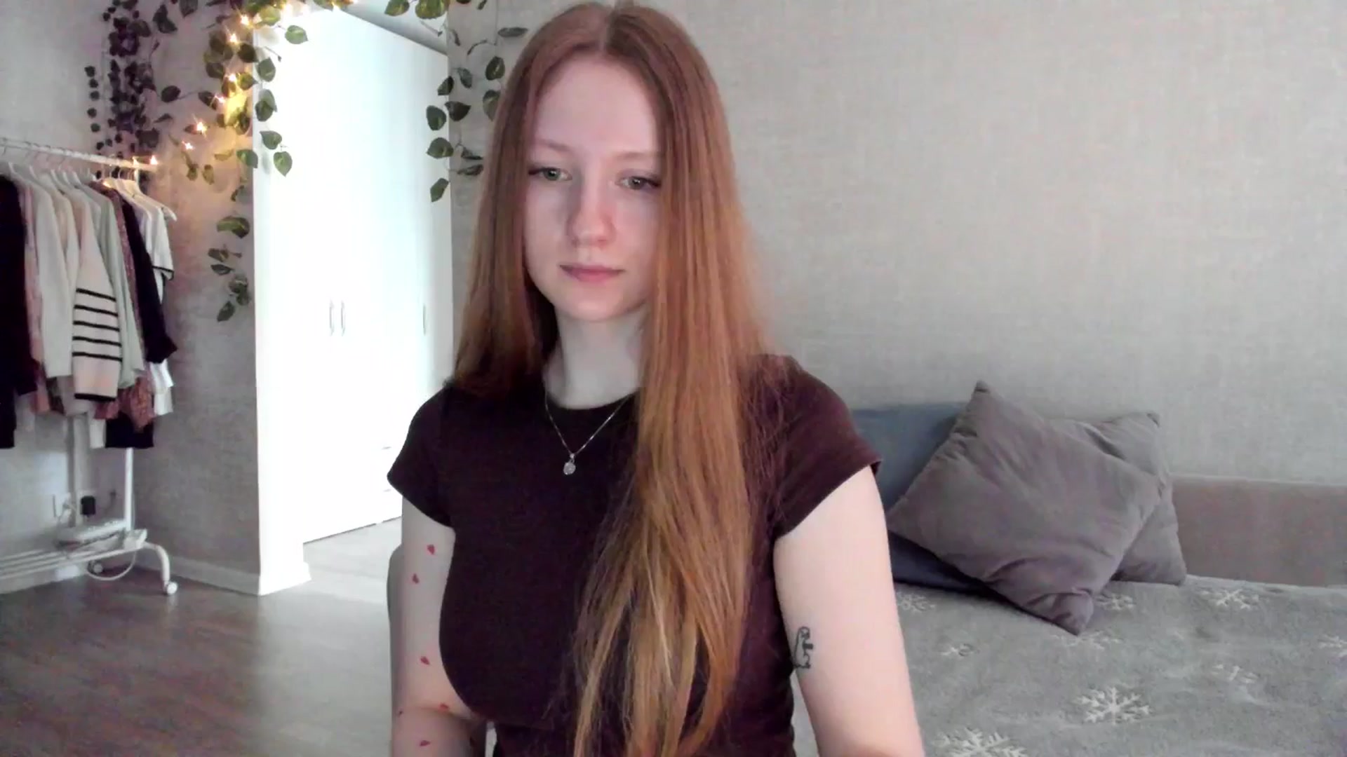 Gallery image thumbnail from girlyAlicey's myfreecams stream on, 01/16/2025, 05:13 image 14 of 20