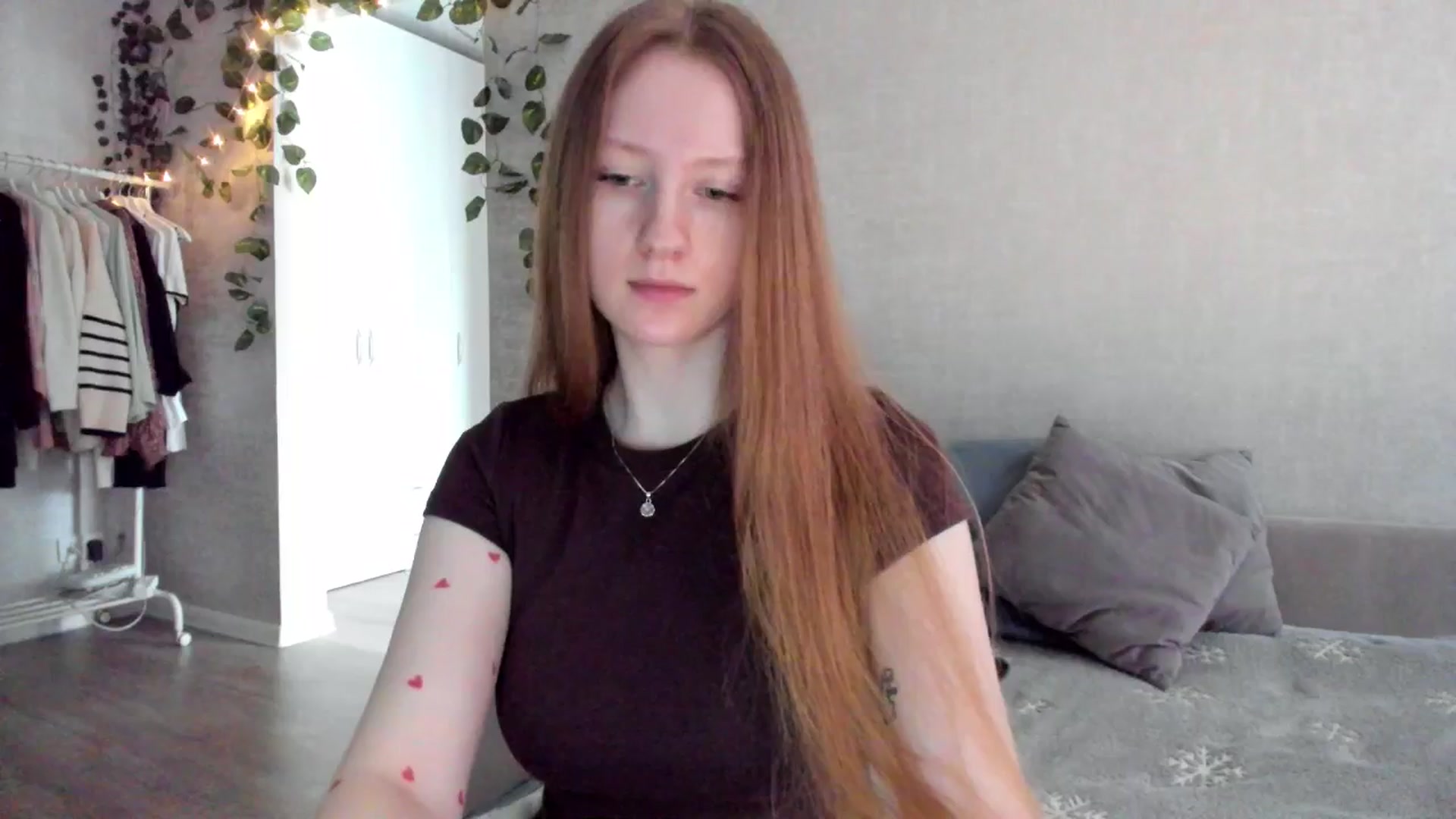Gallery image thumbnail from girlyAlicey's myfreecams stream on, 01/16/2025, 05:13 image 10 of 20