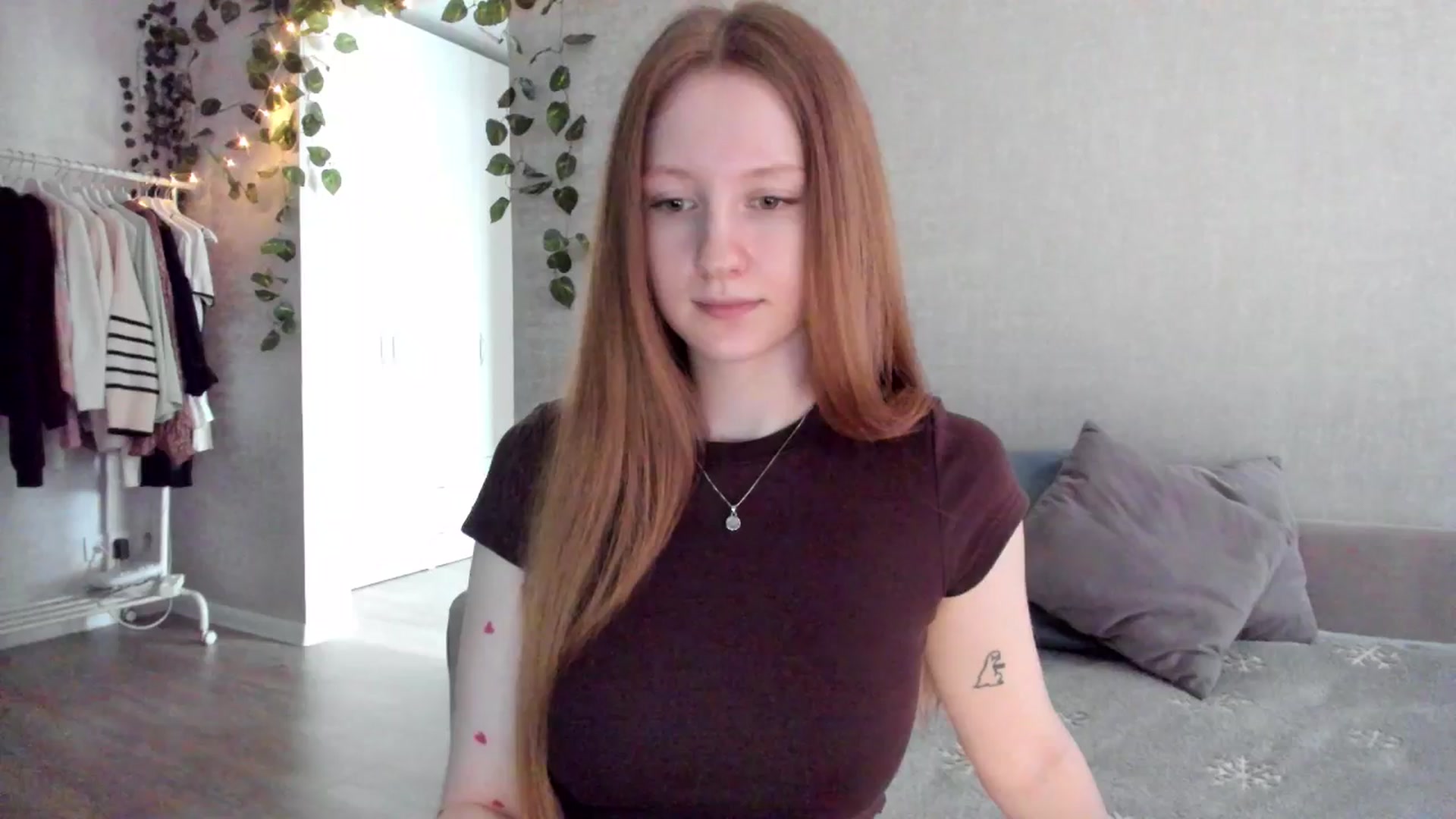 Gallery image thumbnail from girlyAlicey's myfreecams stream on, 01/16/2025, 06:28 image 12 of 20