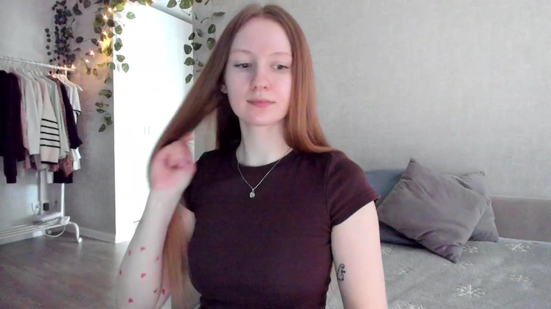 Gallery image thumbnail from girlyAlicey's myfreecams stream on, 01/16/2025, 06:28 image 11 of 20