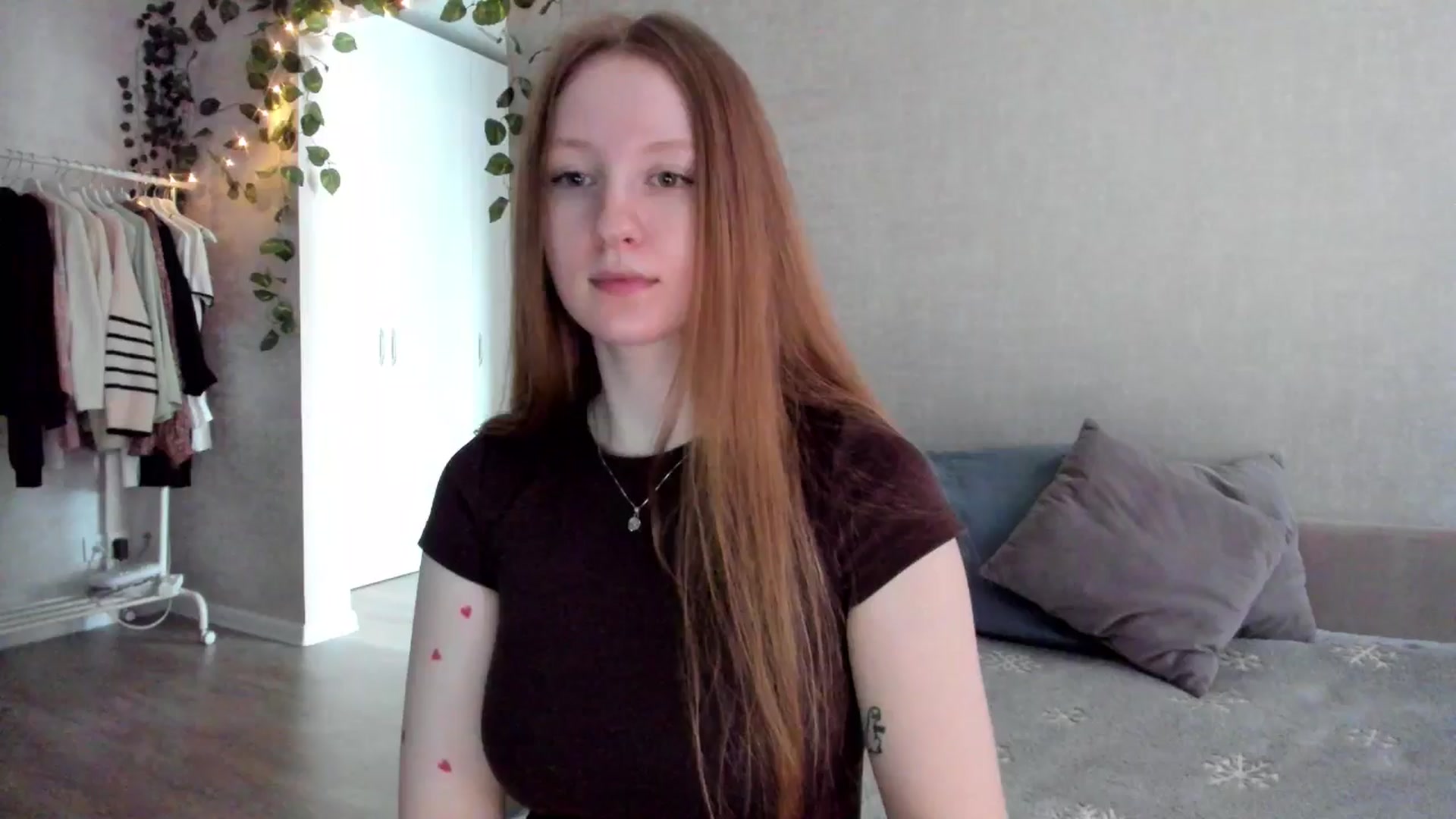 Gallery image thumbnail from girlyAlicey's myfreecams stream on, 01/16/2025, 06:28 image 1 of 20