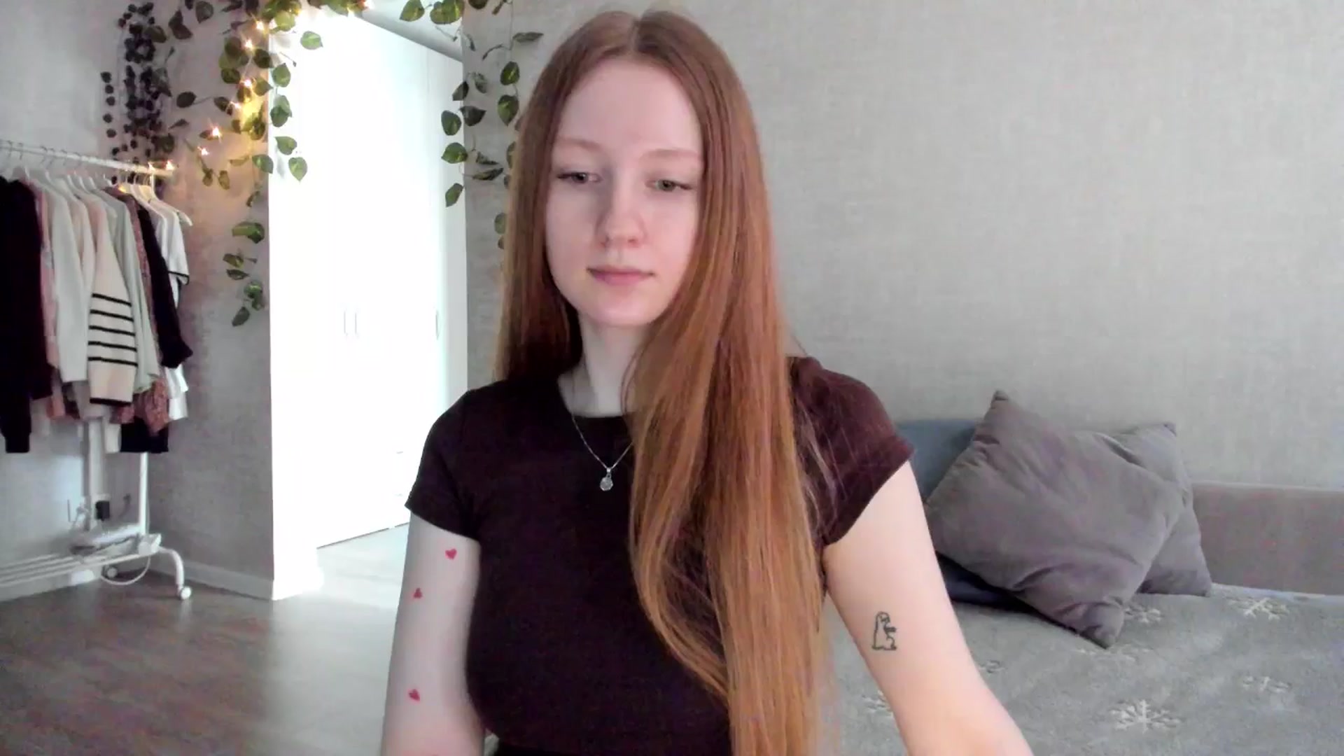 Gallery image thumbnail from girlyAlicey's myfreecams stream on, 01/16/2025, 06:28 image 16 of 20