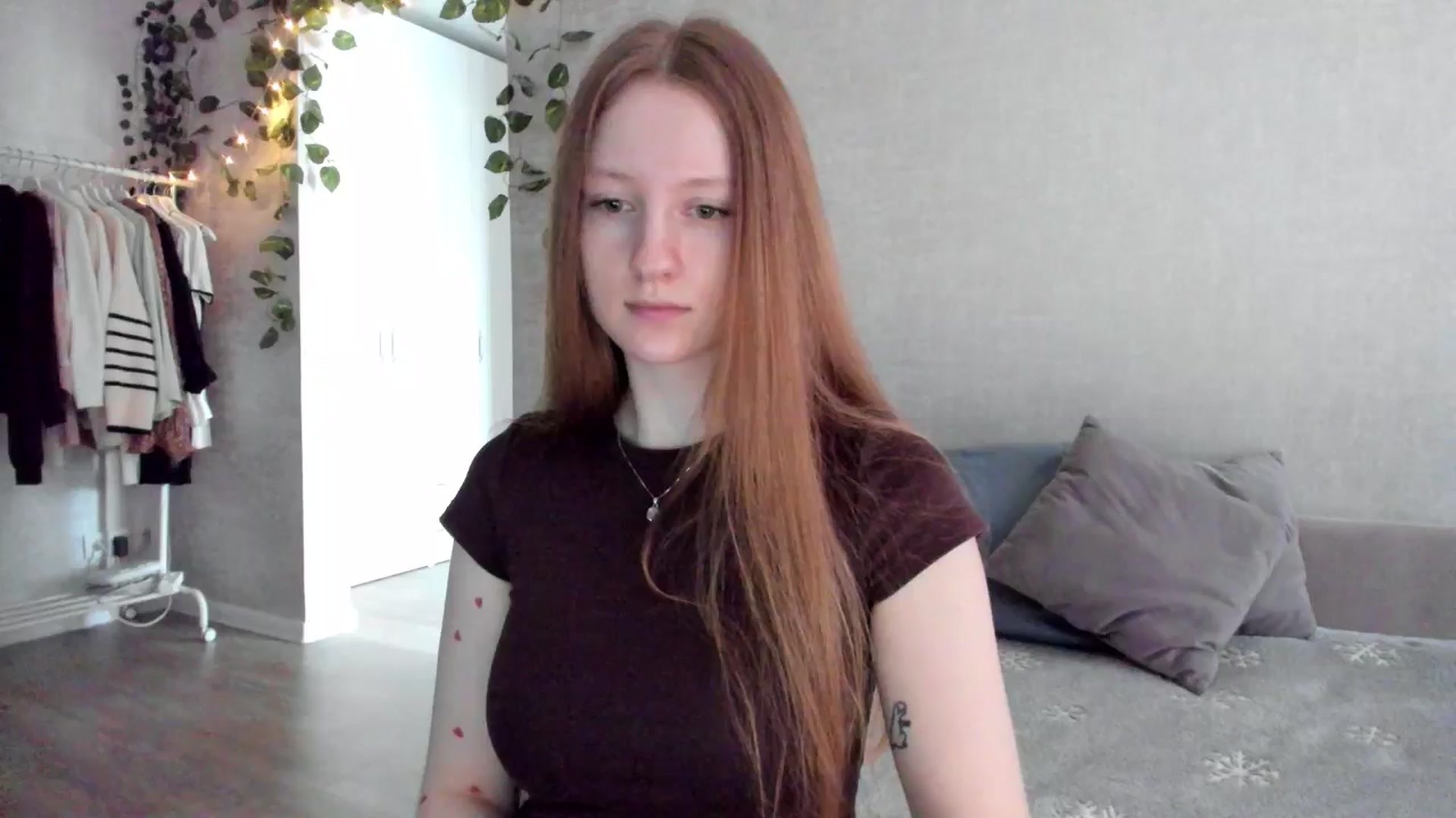 Gallery image thumbnail from girlyAlicey's myfreecams stream on, 01/16/2025, 06:28 image 2 of 20