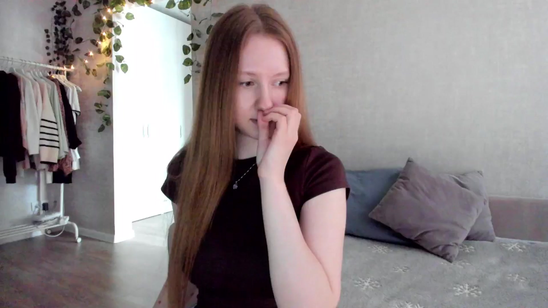 Gallery image thumbnail from girlyAlicey's myfreecams stream on, 01/16/2025, 06:28 image 5 of 20