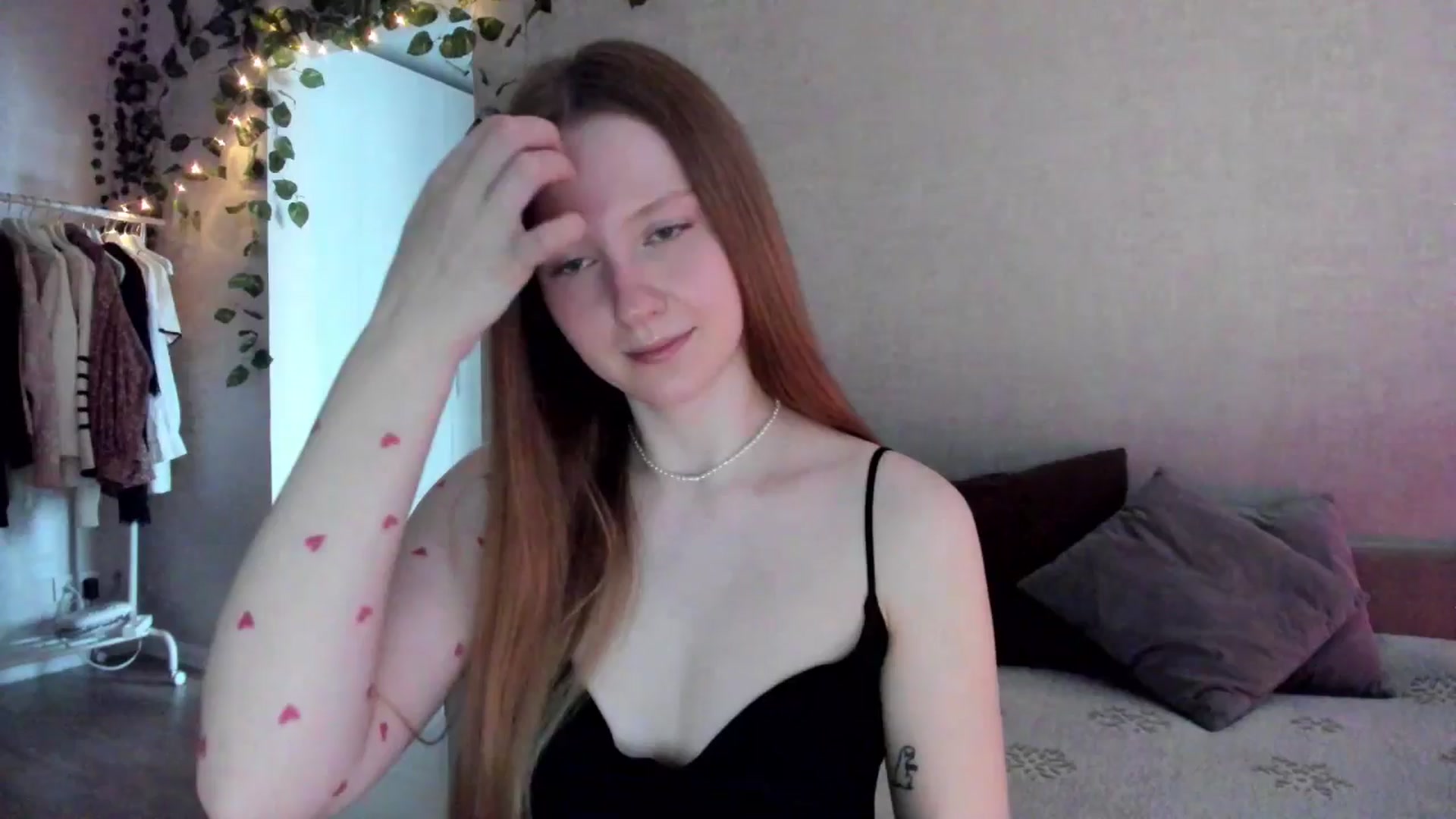 Gallery image thumbnail from girlyAlicey's myfreecams stream on, 01/21/2025, 04:11 image 19 of 20