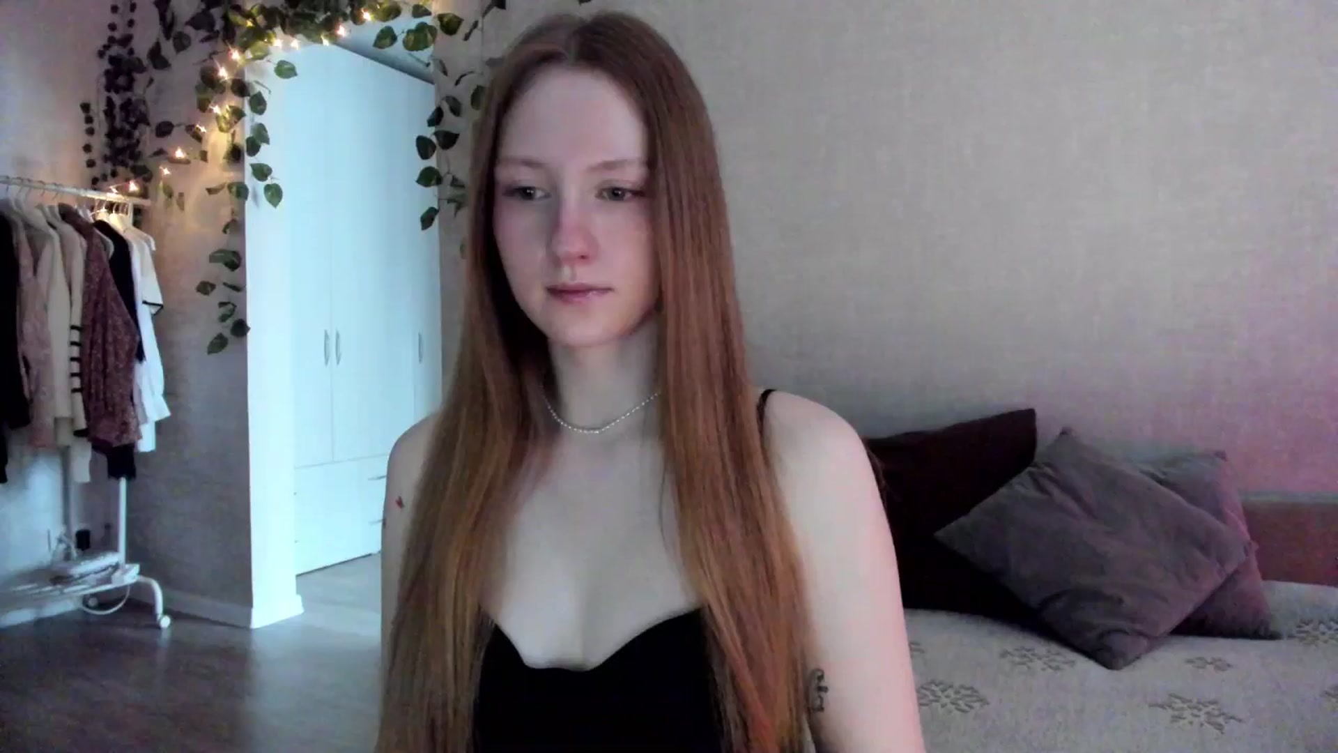 Gallery image thumbnail from girlyAlicey's myfreecams stream on, 01/21/2025, 04:11 image 13 of 20