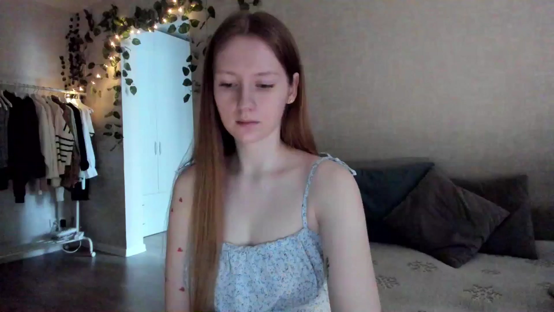 Gallery image thumbnail from girlyAlicey's myfreecams stream on, 01/28/2025, 04:02 image 8 of 20