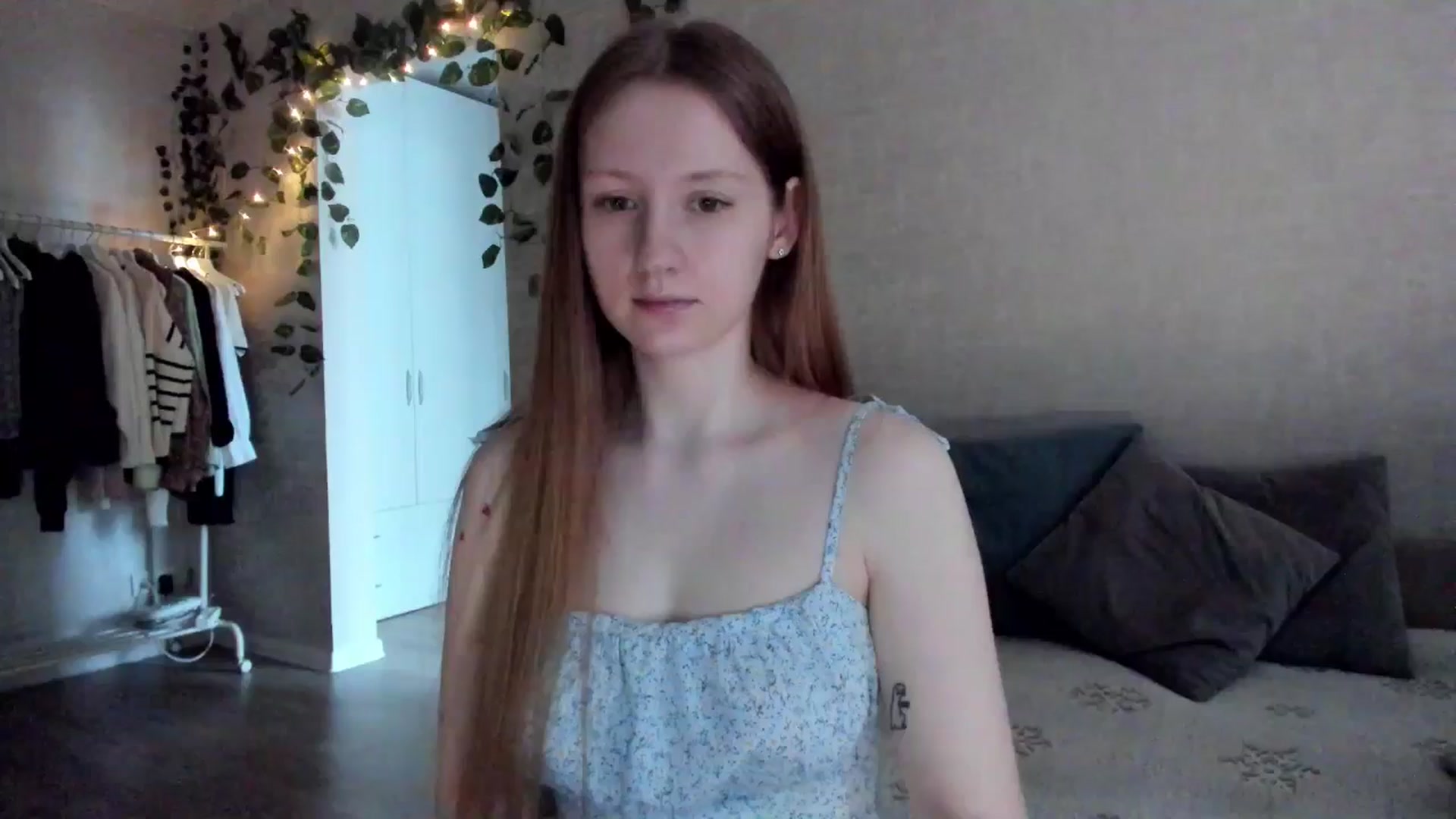 Gallery image thumbnail from girlyAlicey's myfreecams stream on, 01/28/2025, 04:02 image 11 of 20