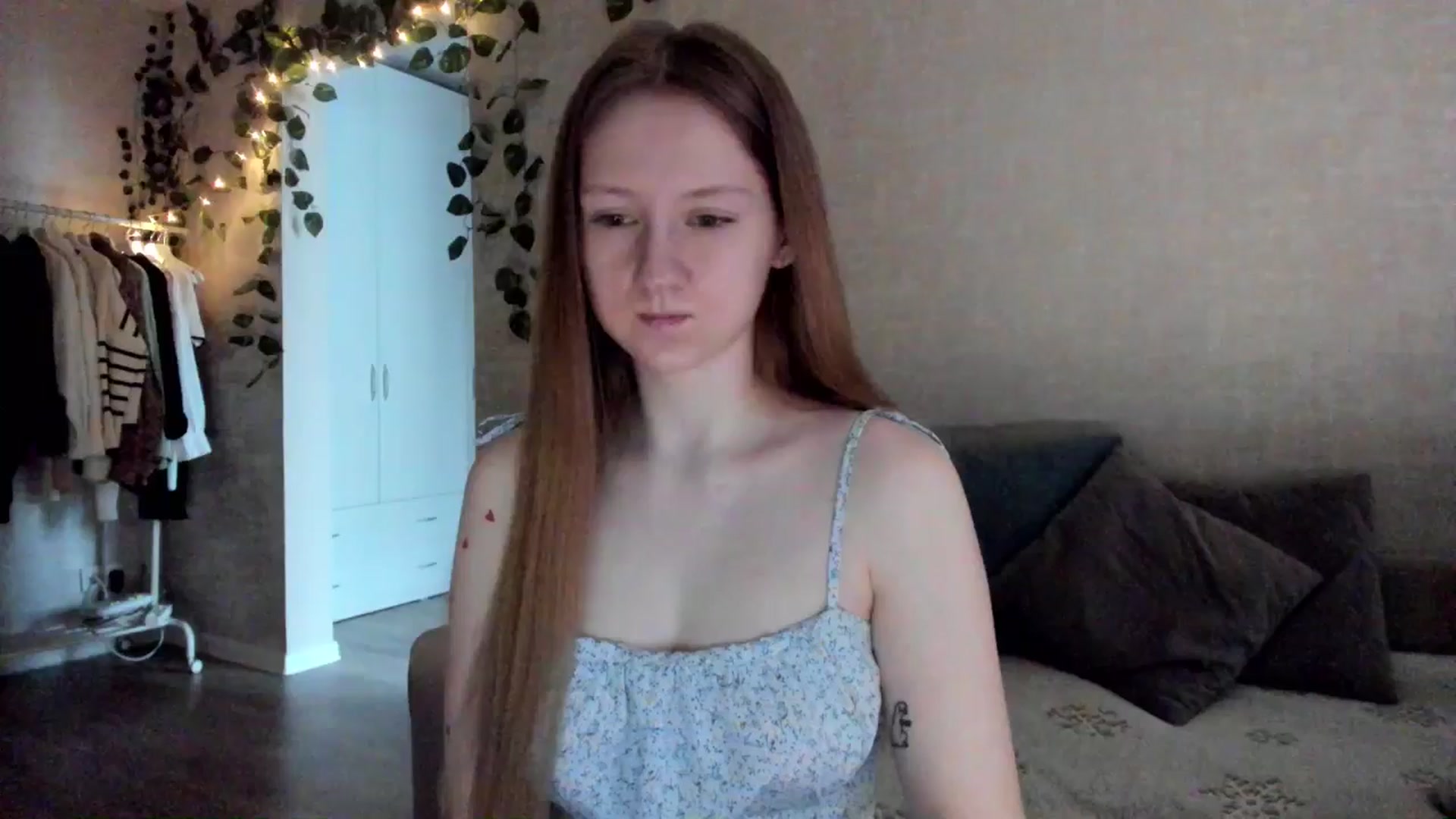 Gallery image thumbnail from girlyAlicey's myfreecams stream on, 01/28/2025, 04:02 image 3 of 20