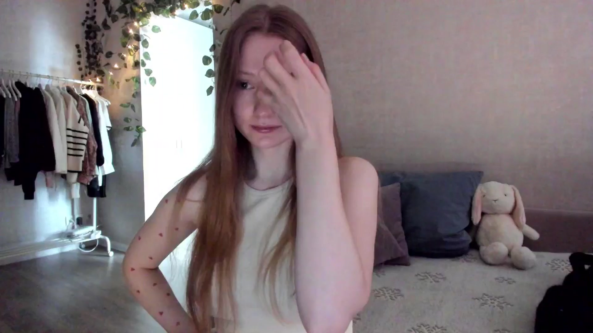 Gallery image thumbnail from girlyAlicey's myfreecams stream on, 01/29/2025, 05:12 image 16 of 20