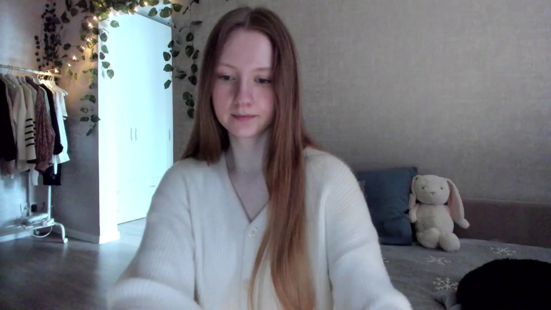 Gallery image thumbnail from girlyAlicey's myfreecams stream on, 01/31/2025, 05:02 image 9 of 20